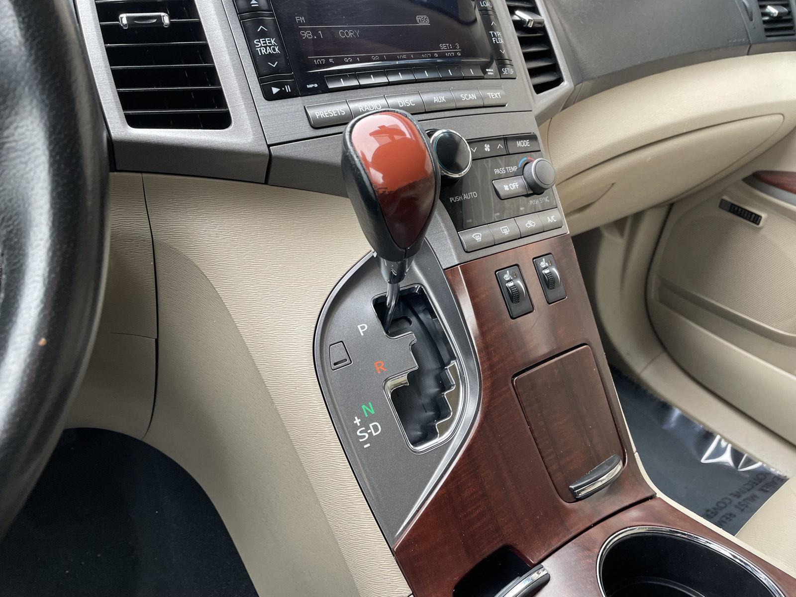 Used 2011 Toyota Venza for sale in Lincoln NE