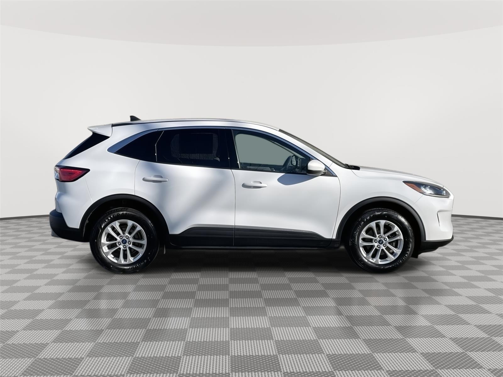 Used 2020 Ford Escape for sale in Lincoln NE