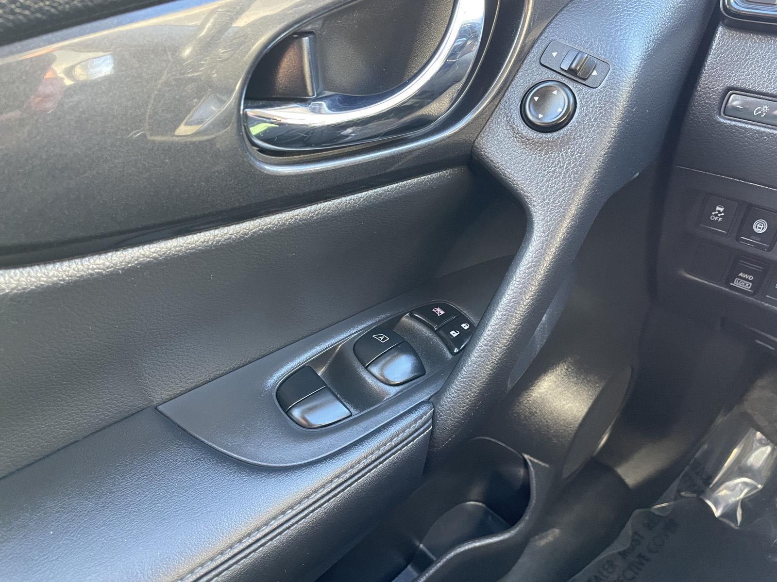 Used 2020 Nissan Rogue for sale in Lincoln NE