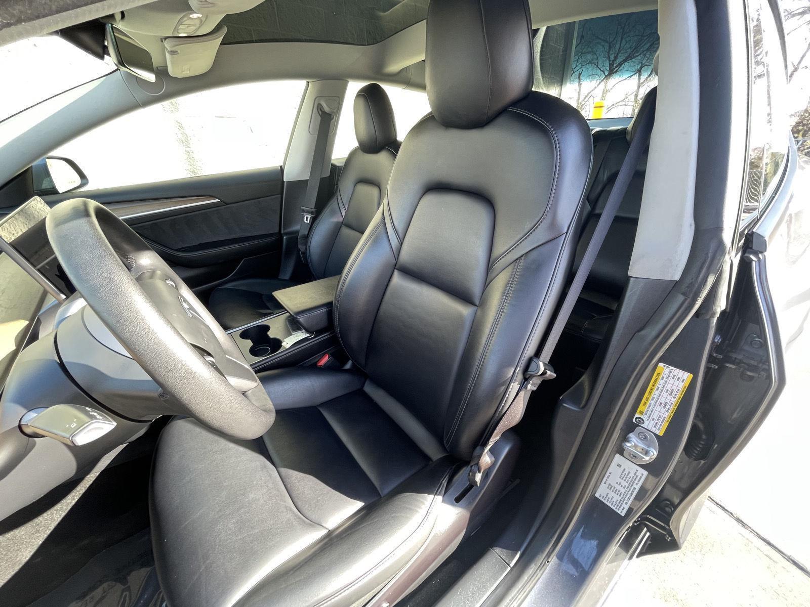 Pre-Owned 2021 Tesla Model 3 for sale in Lincoln NE