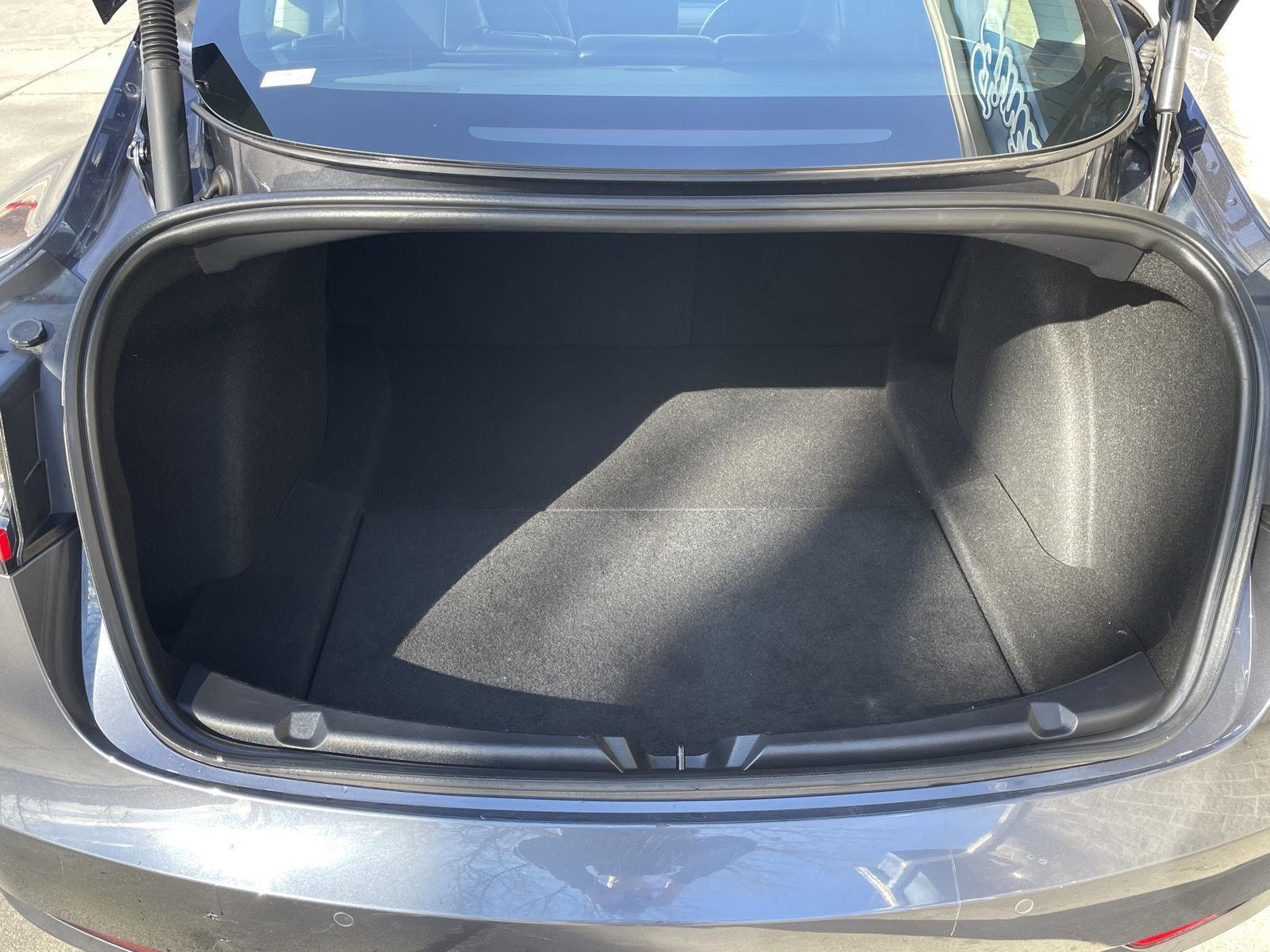 Pre-Owned 2021 Tesla Model 3 for sale in Lincoln NE