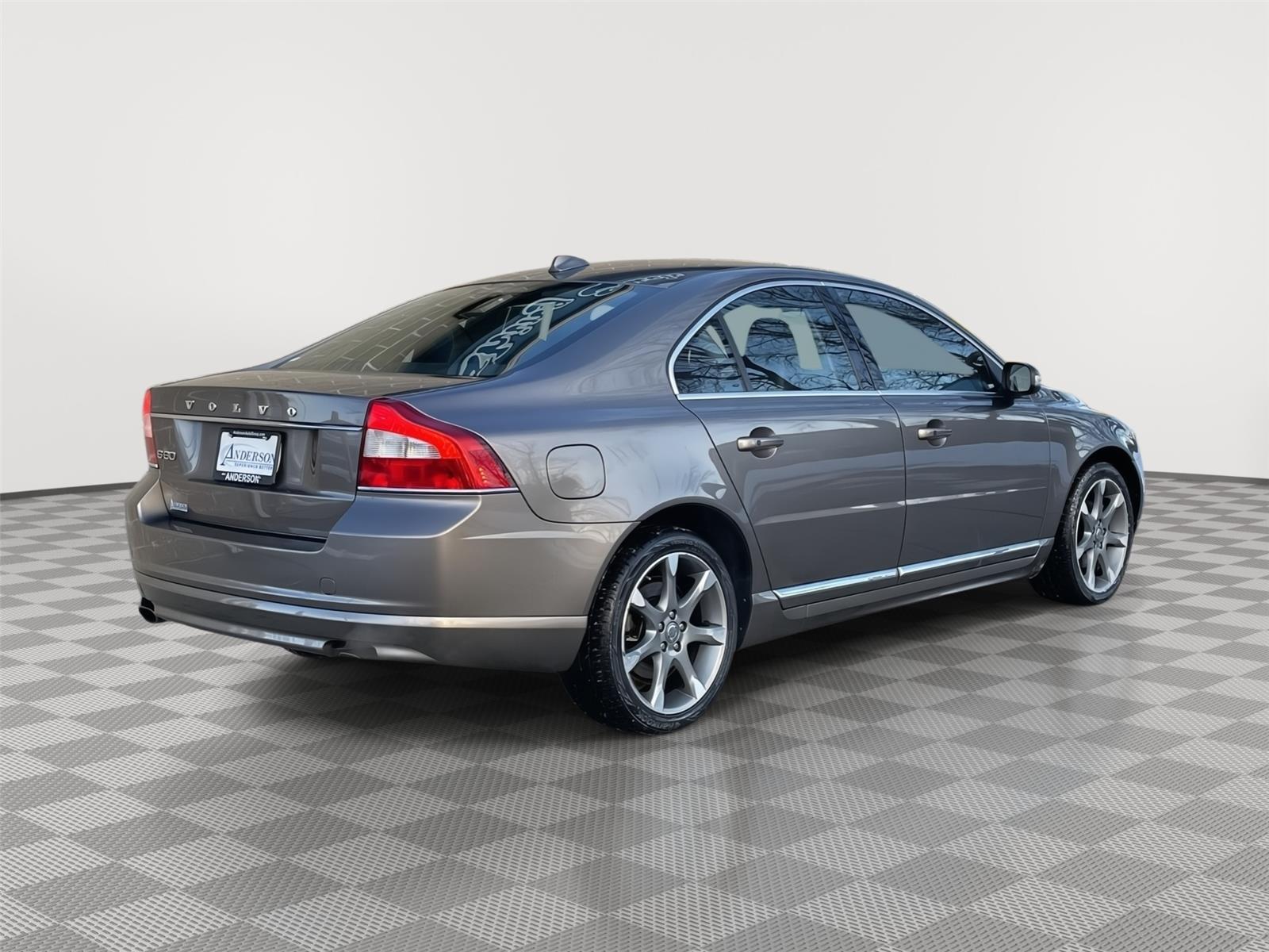 Used 2011 Volvo S80 for sale in Lincoln NE
