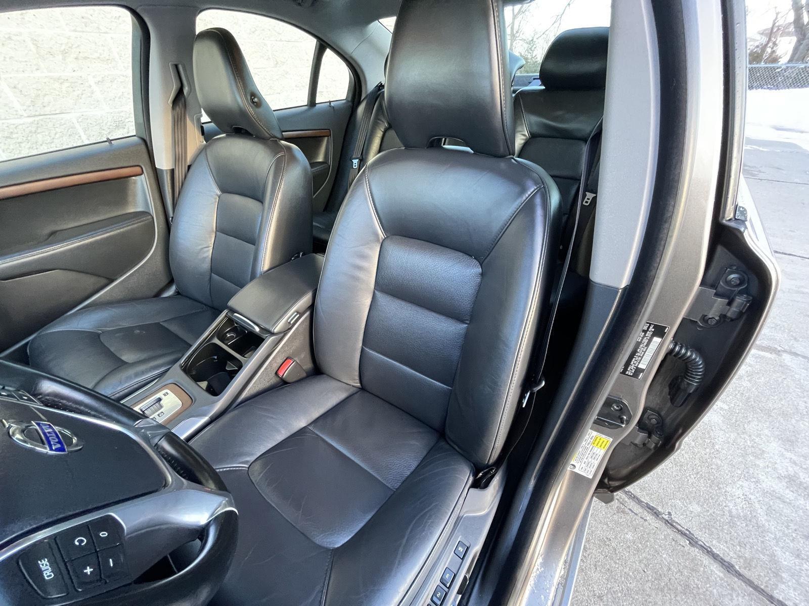 Used 2011 Volvo S80 for sale in Lincoln NE