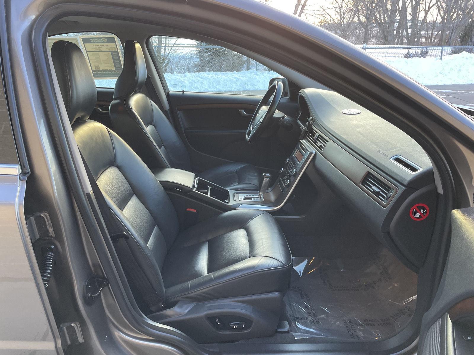 Used 2011 Volvo S80 for sale in Lincoln NE