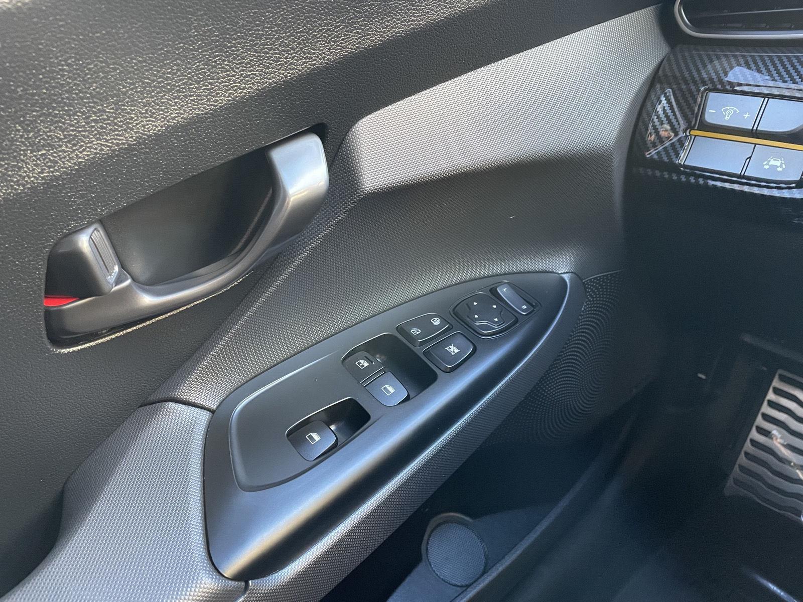 Pre-Owned 2019 Hyundai Veloster for sale in Lincoln NE