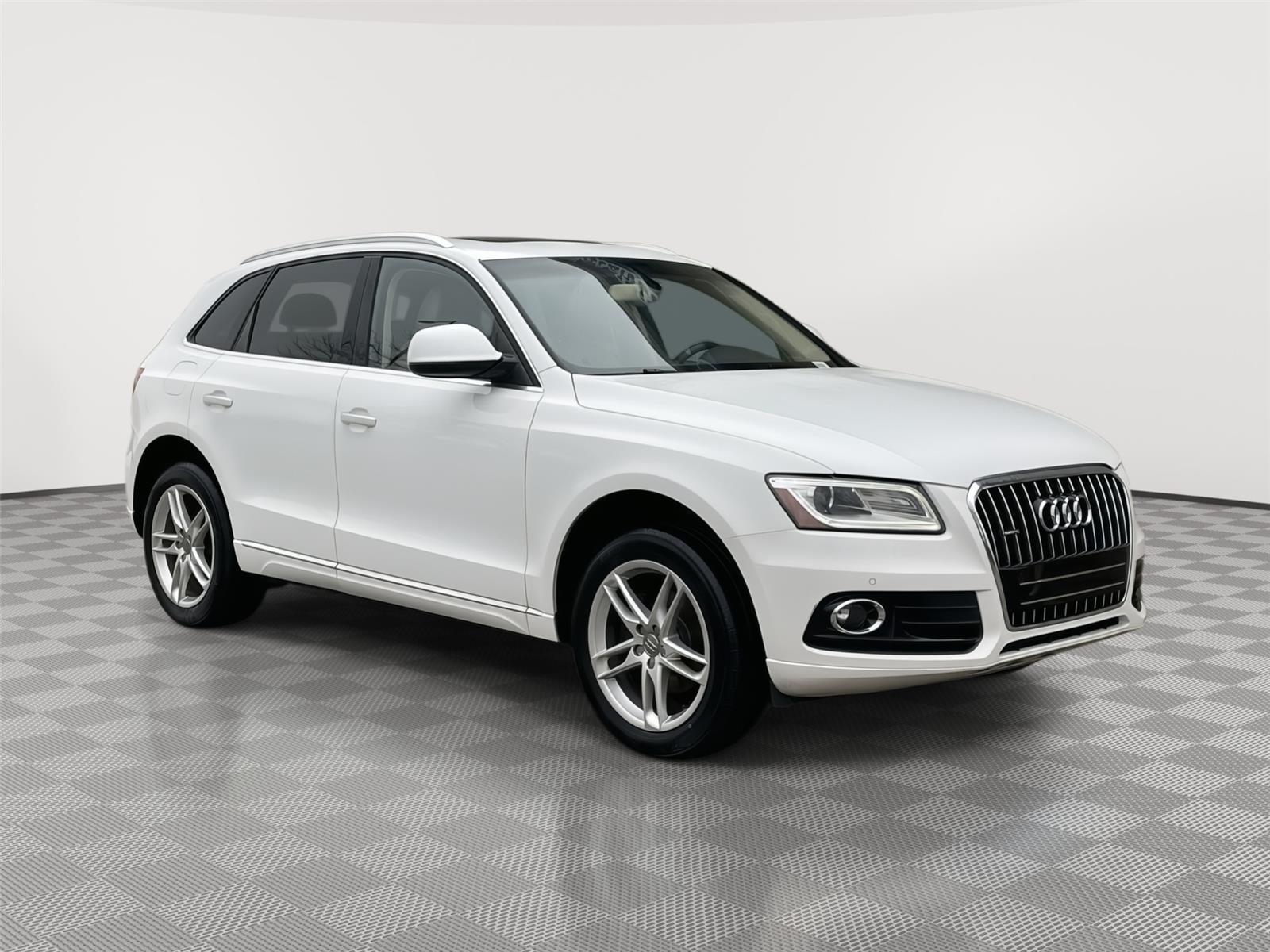 Used 2015 Audi Q5 for sale in Lincoln NE