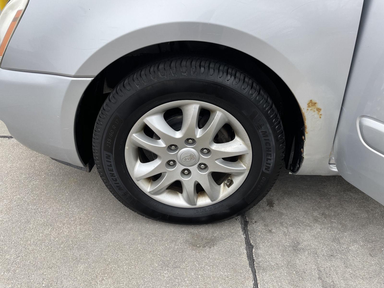 Pre-Owned 2008 Kia Sedona for sale in Lincoln NE