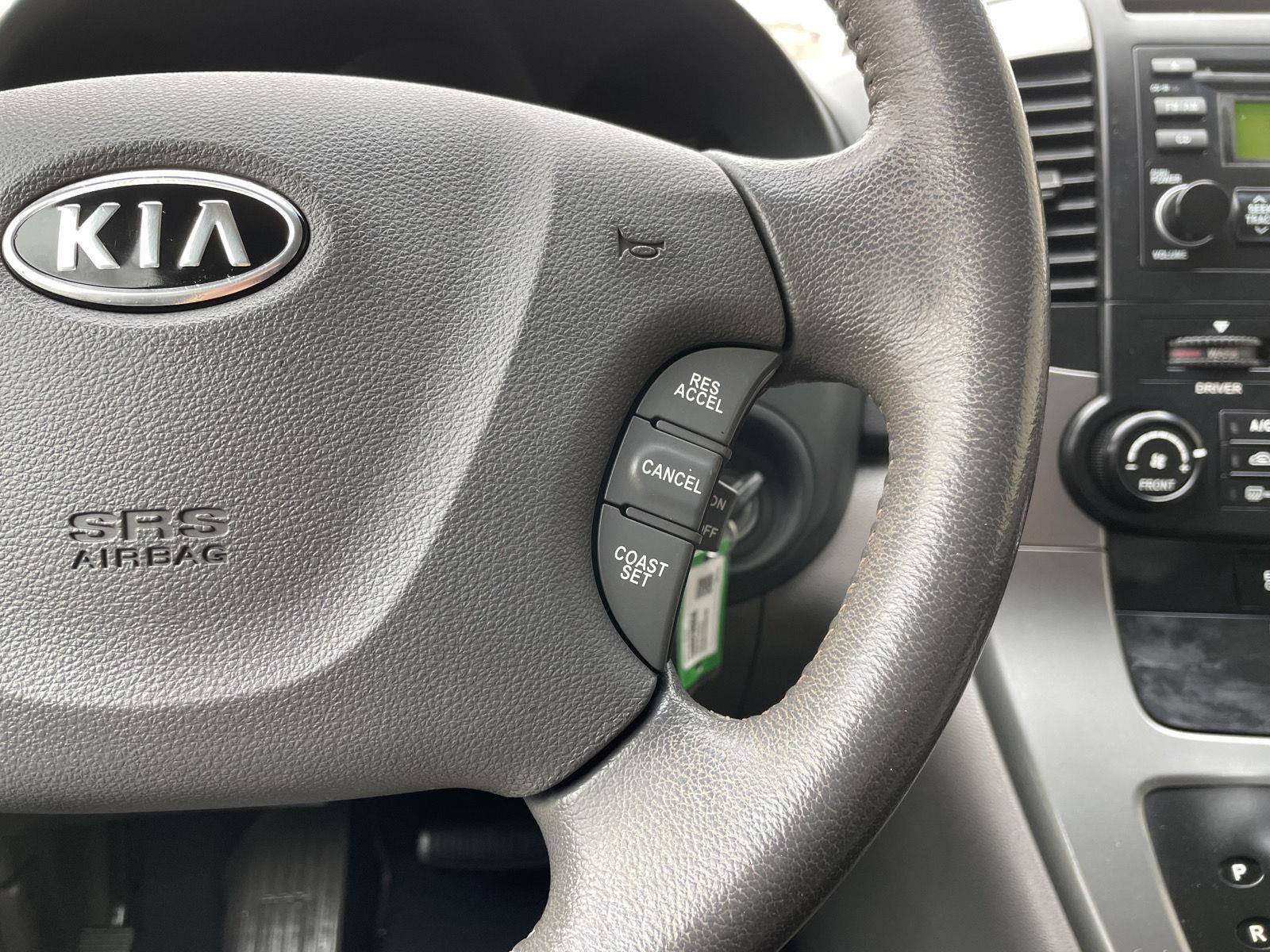 Pre-Owned 2008 Kia Sedona for sale in Lincoln NE