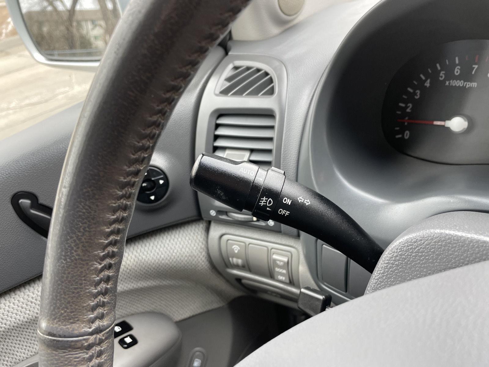 Pre-Owned 2008 Kia Sedona for sale in Lincoln NE