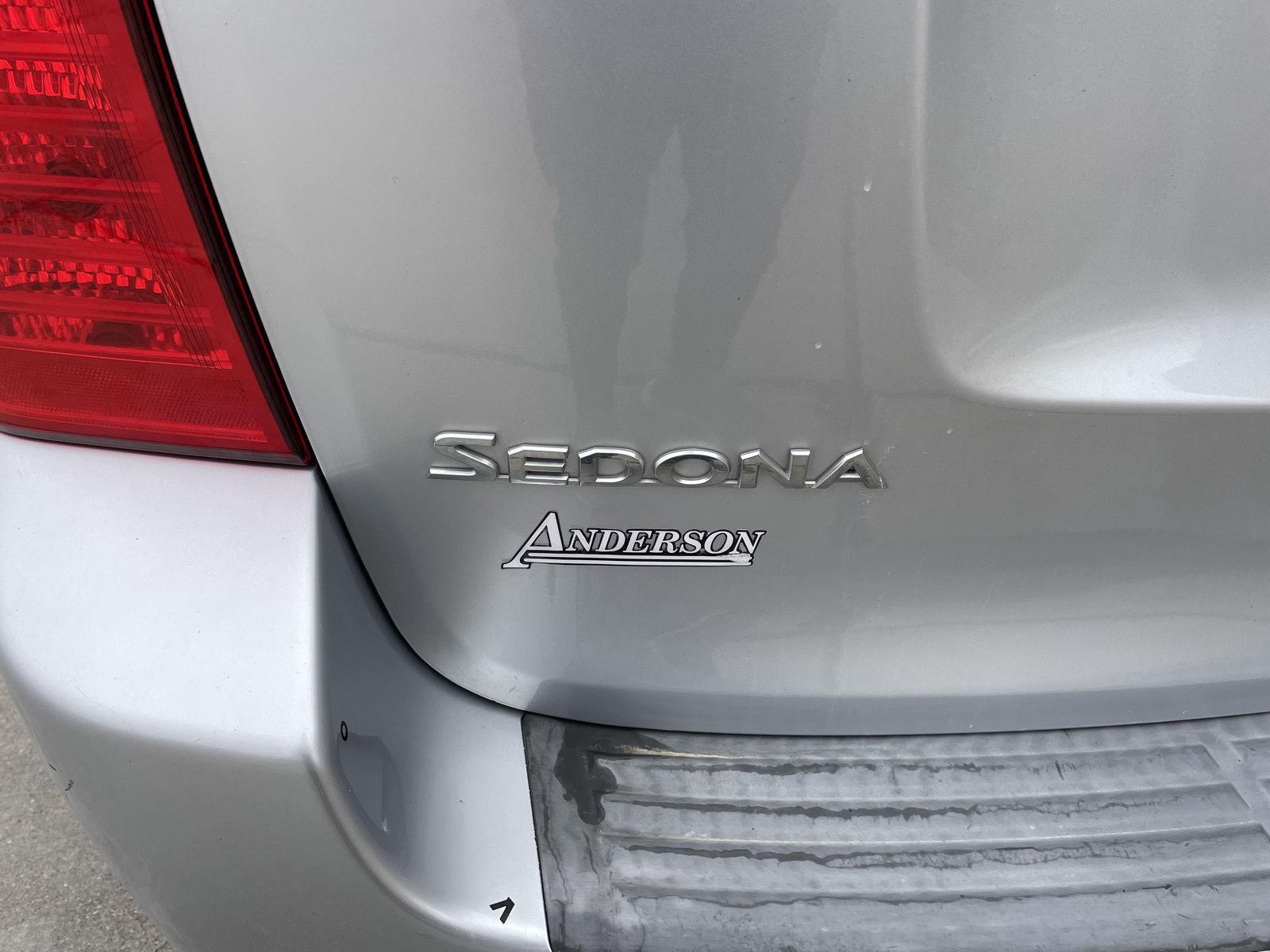 Pre-Owned 2008 Kia Sedona for sale in Lincoln NE