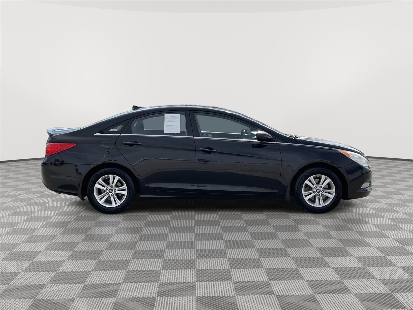 Used 2013 Hyundai Sonata for sale in Lincoln NE