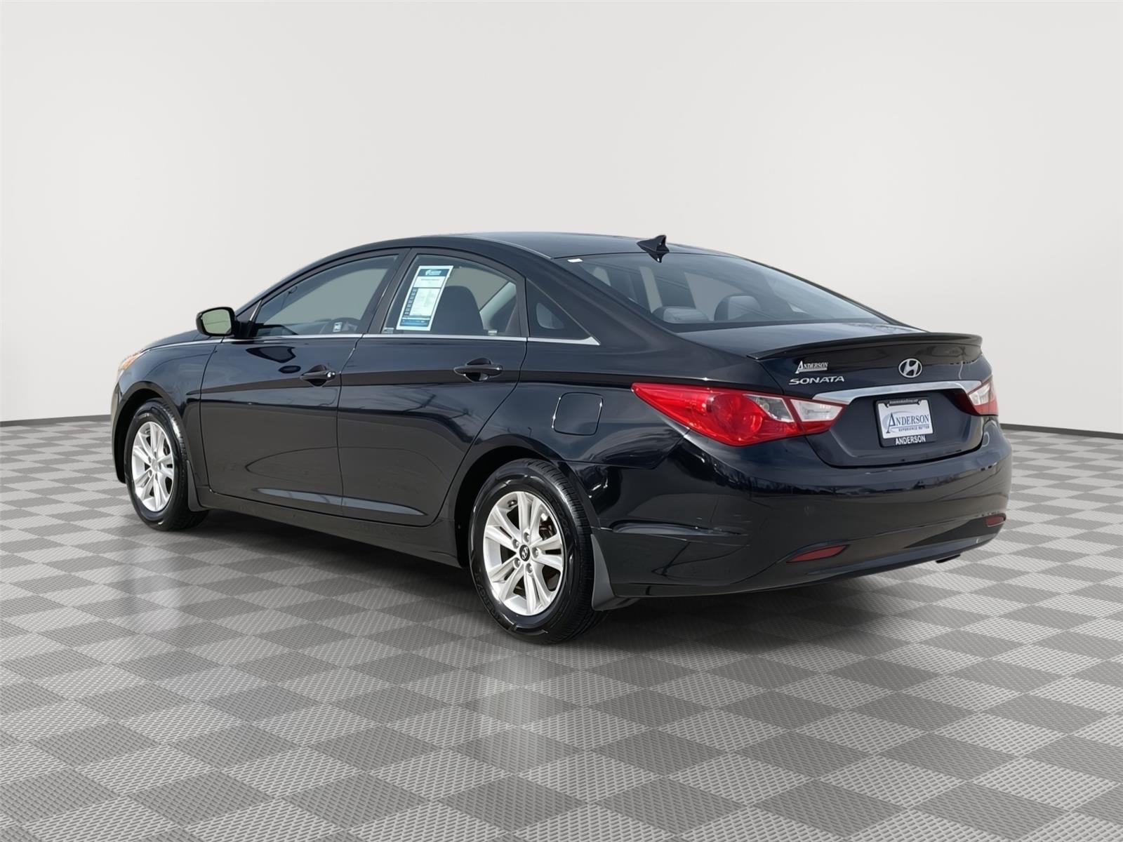 Used 2013 Hyundai Sonata for sale in Lincoln NE