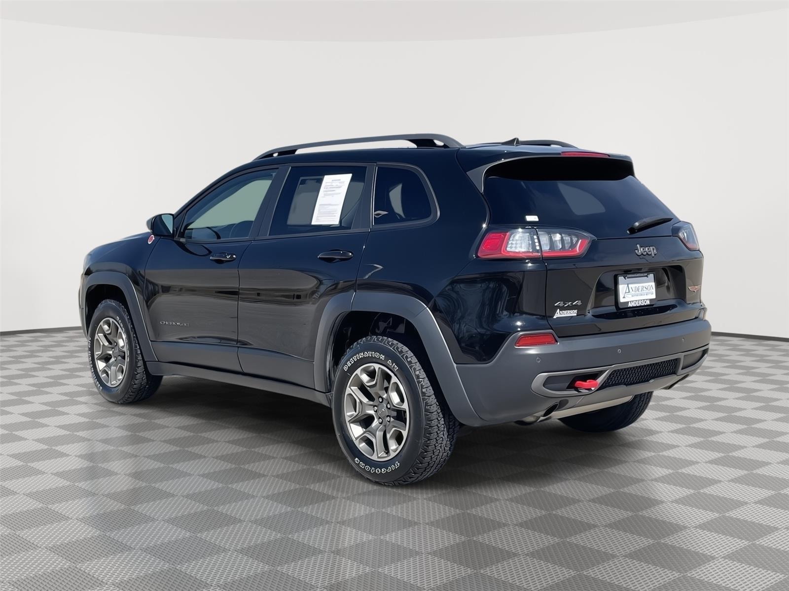 Used 2020 Jeep Cherokee for sale in Lincoln NE