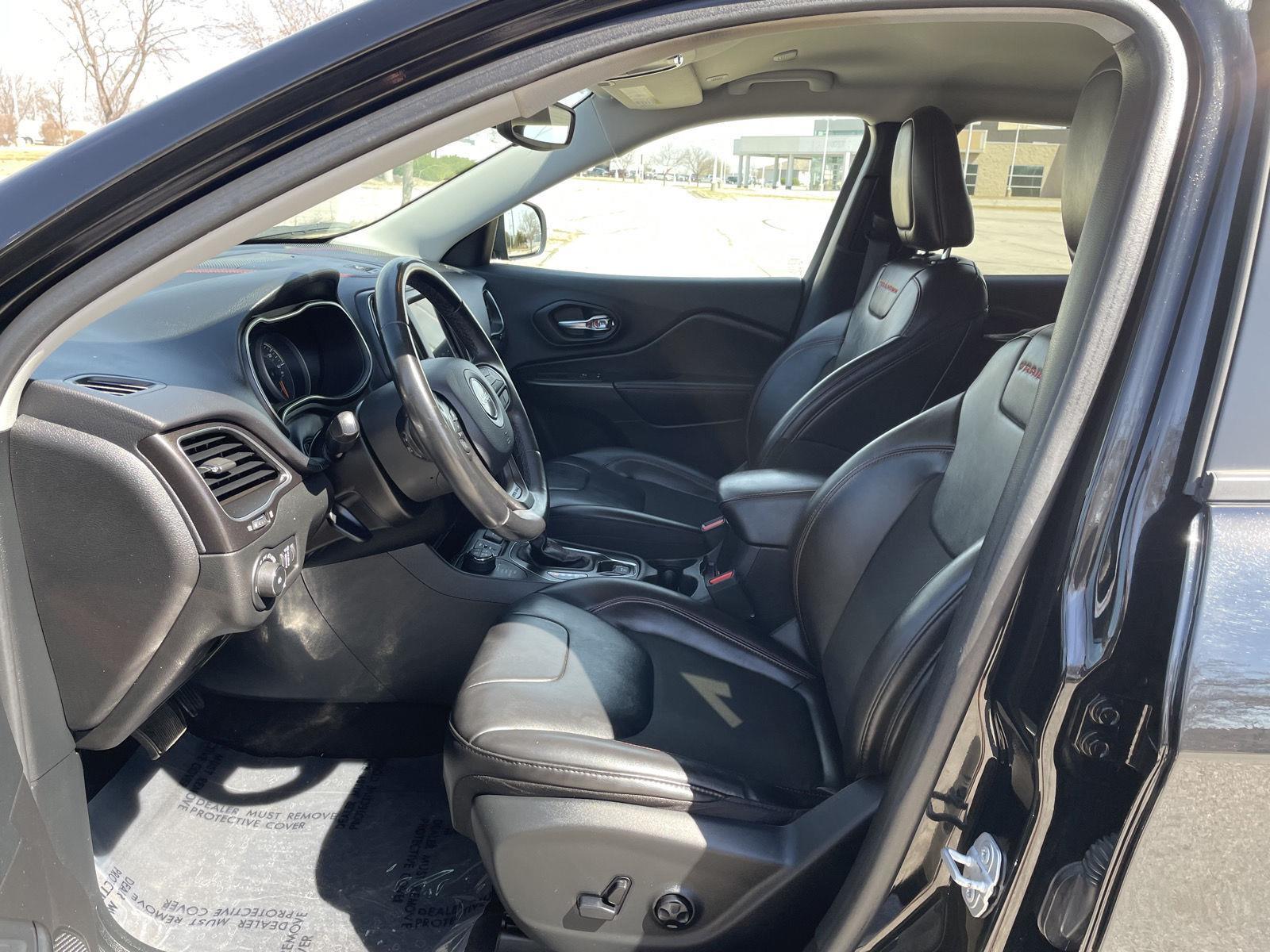 Used 2020 Jeep Cherokee for sale in Lincoln NE