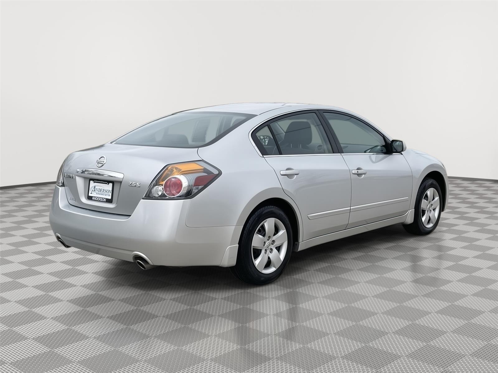 Used 2007 Nissan Altima for sale in Lincoln NE