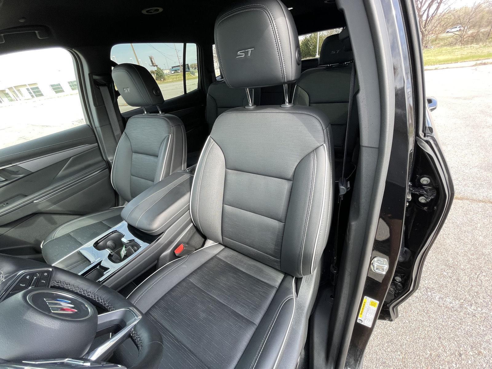 Used 2025 Buick Enclave for sale in Lincoln NE