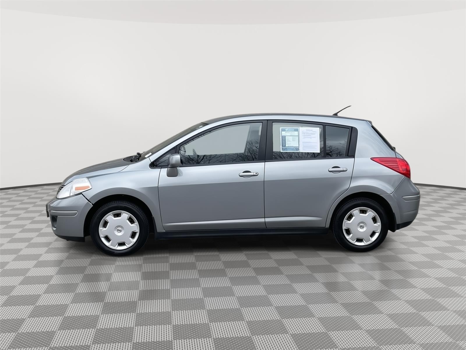 Used 2008 Nissan Versa for sale in Lincoln NE