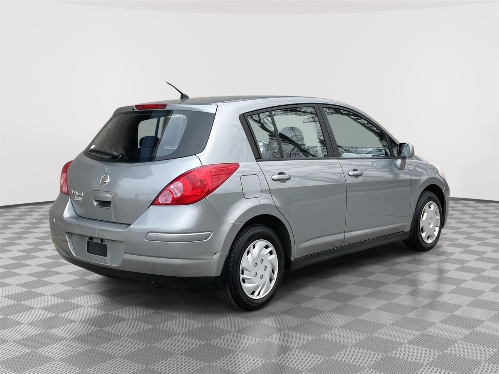 Used 2008 Nissan Versa for sale in Lincoln NE
