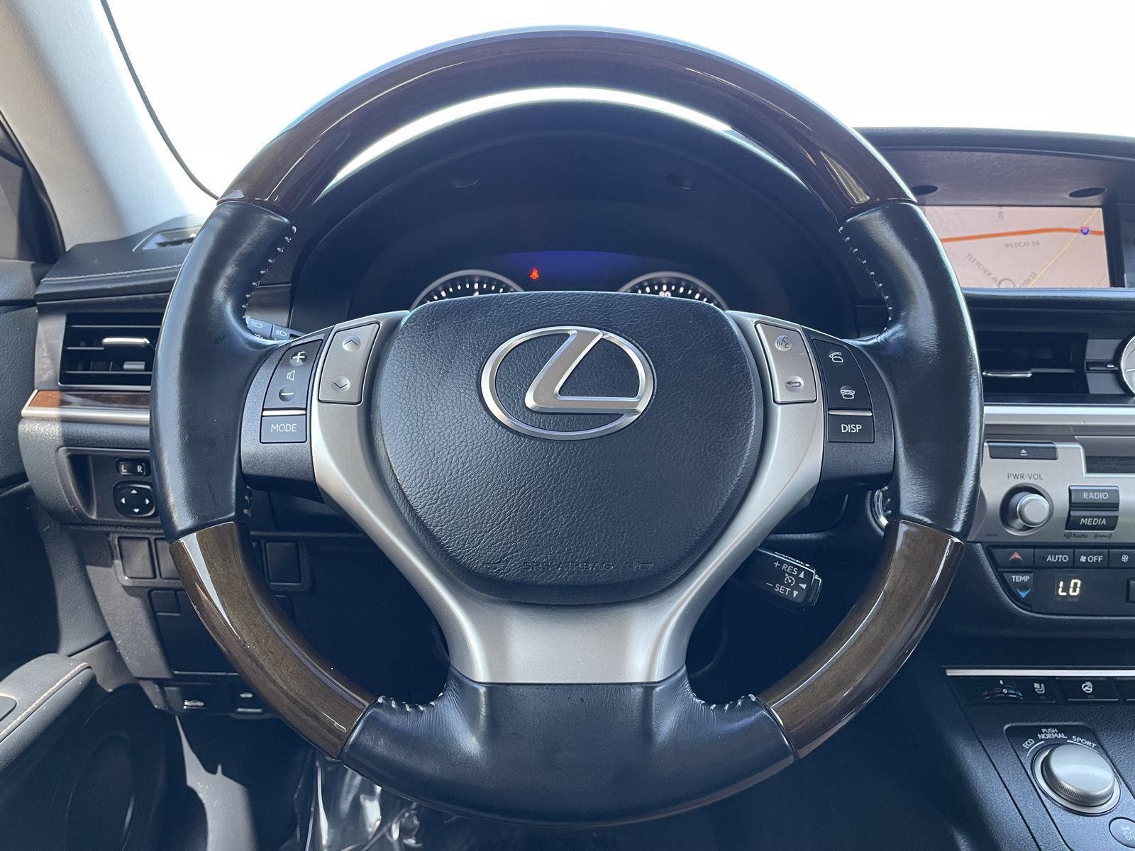 Used 2013 Lexus ES 350 for sale in Lincoln NE