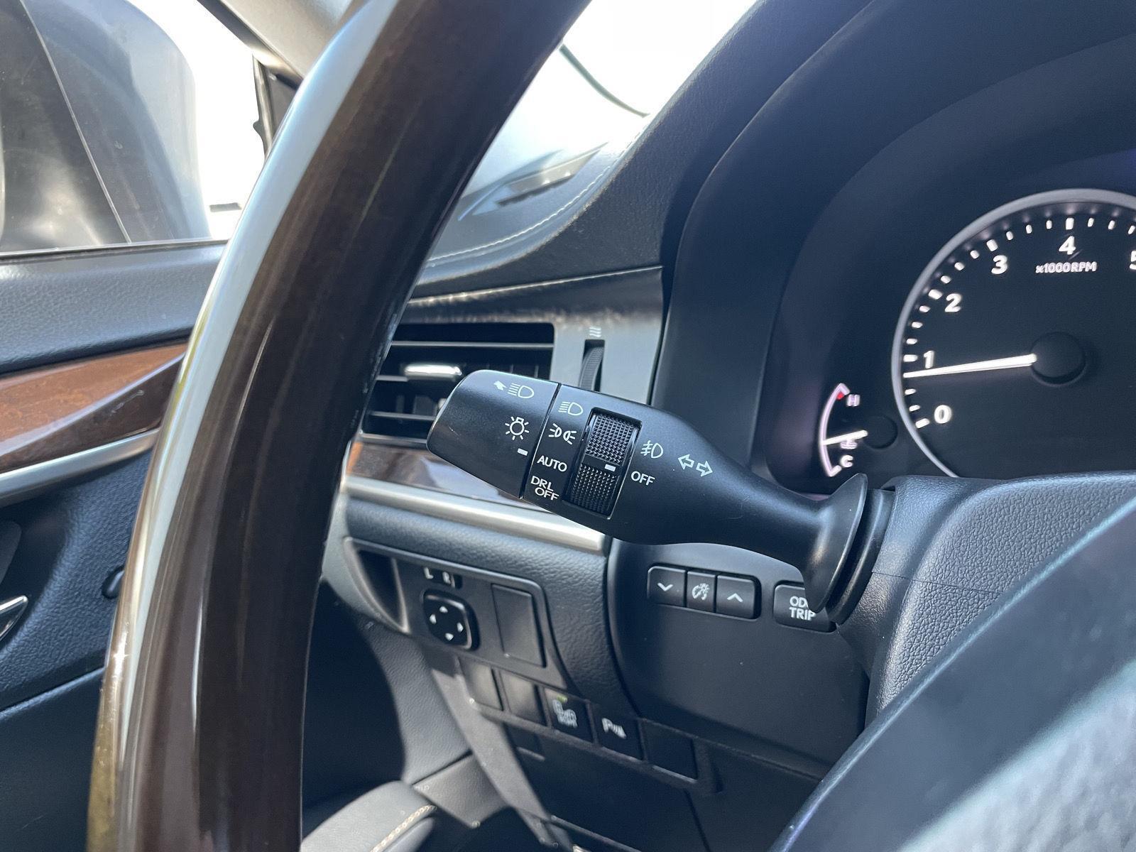 Used 2013 Lexus ES 350 for sale in Lincoln NE