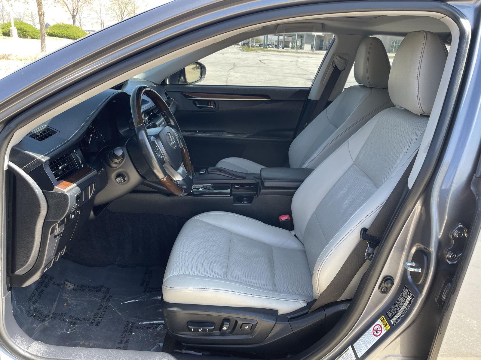 Used 2013 Lexus ES 350 for sale in Lincoln NE