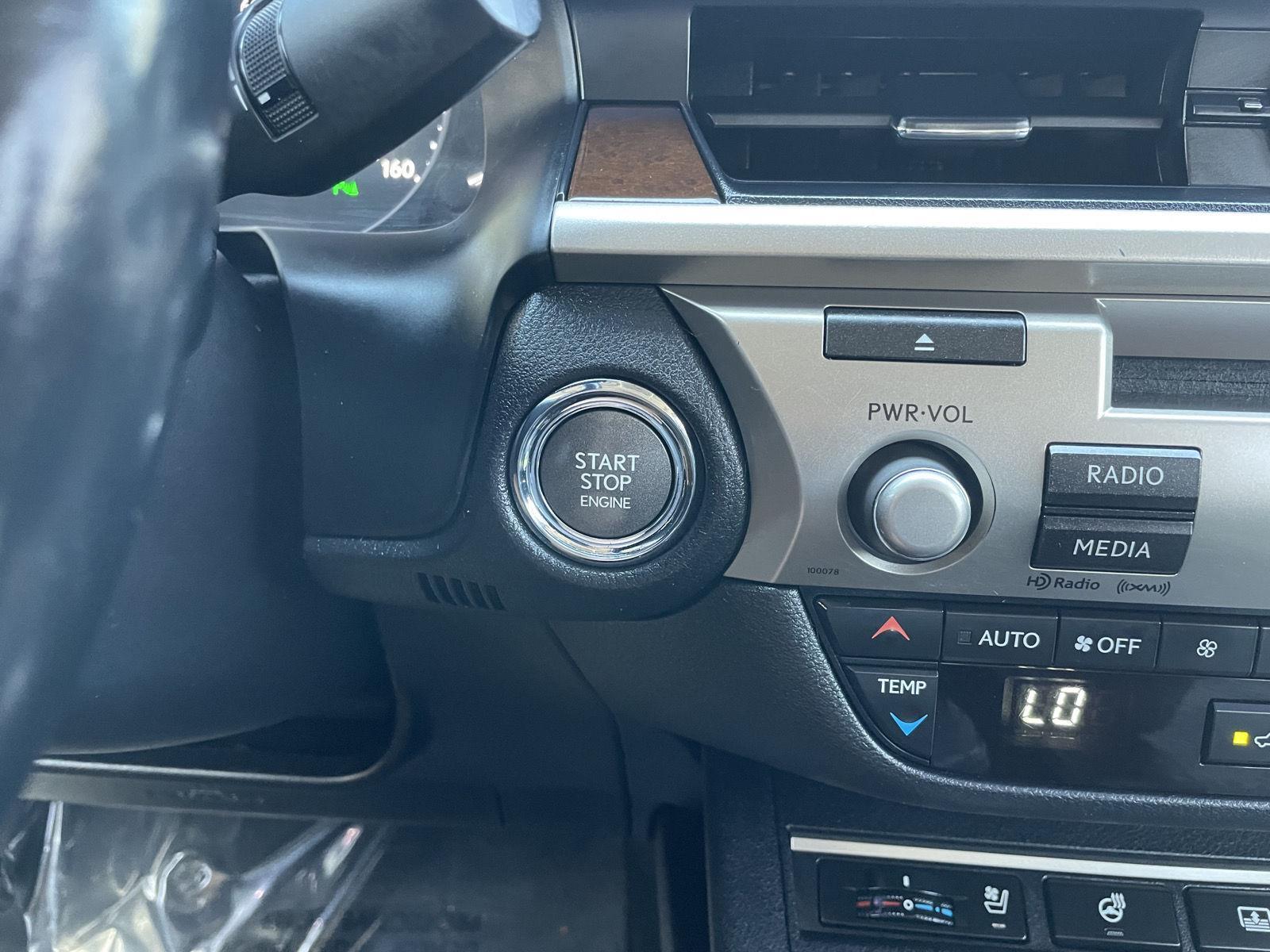 Used 2013 Lexus ES 350 for sale in Lincoln NE