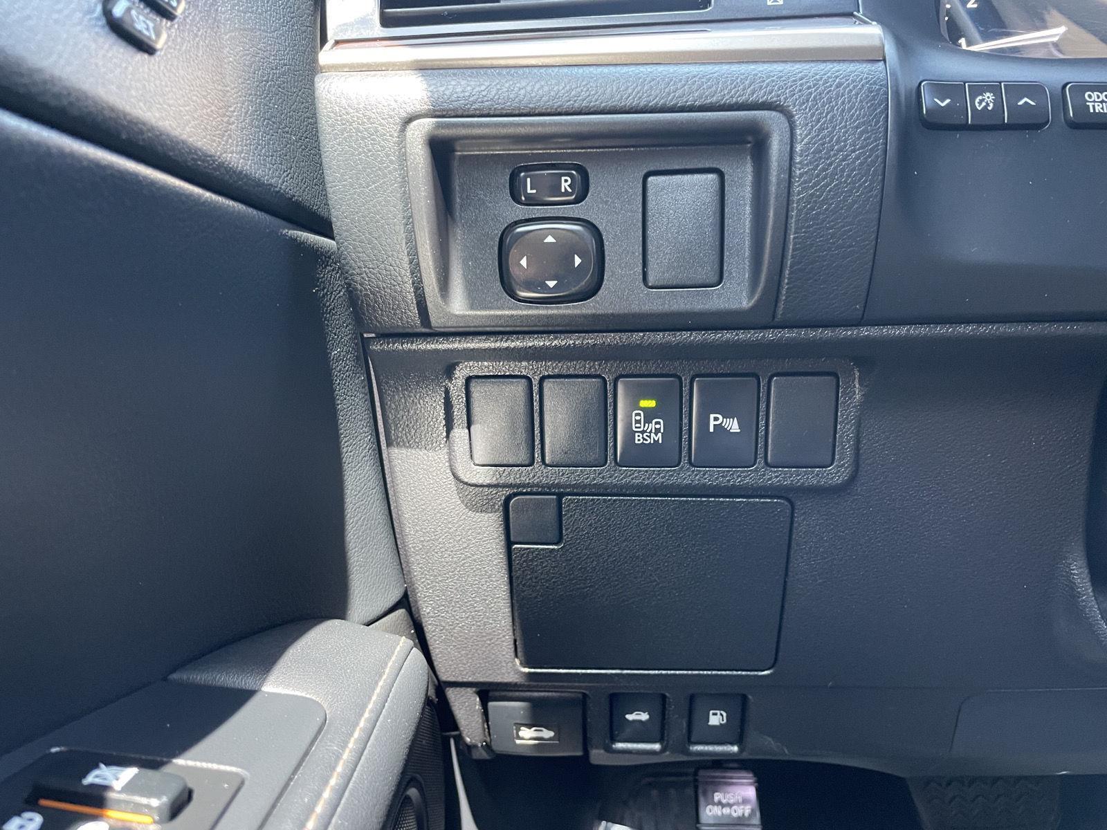 Used 2013 Lexus ES 350 for sale in Lincoln NE