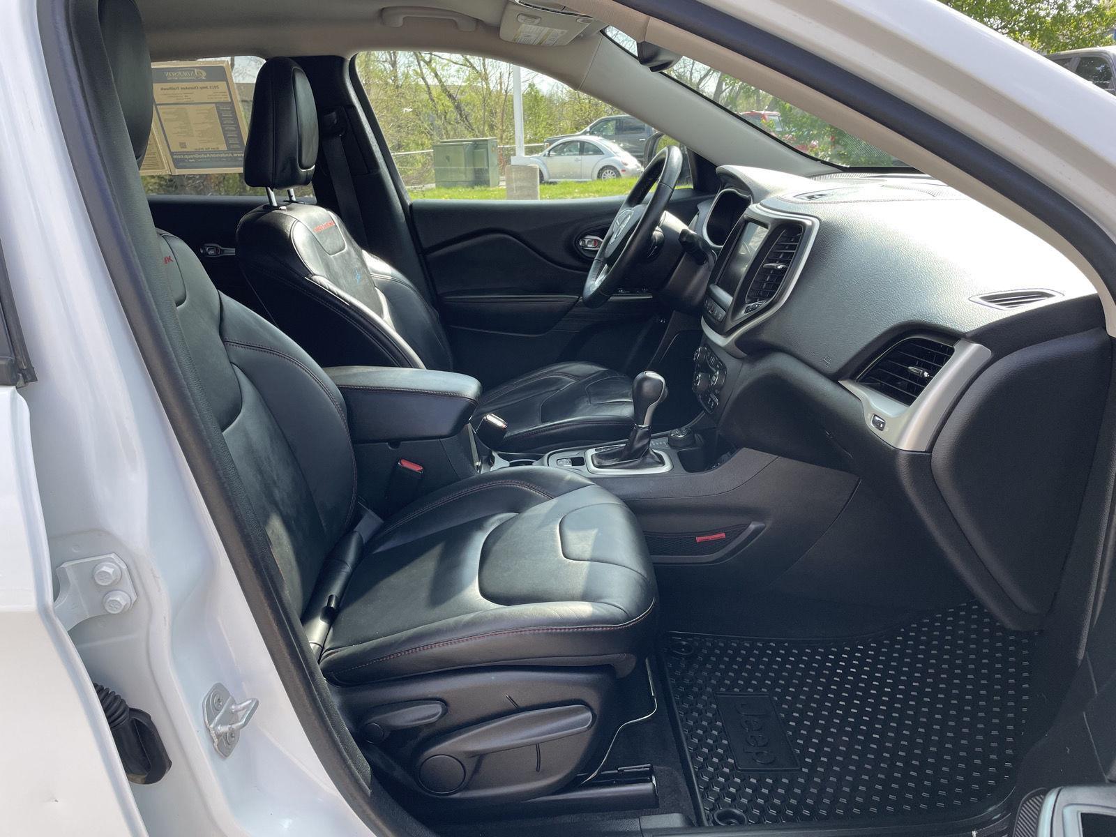 Used 2015 Jeep Cherokee for sale in Lincoln NE