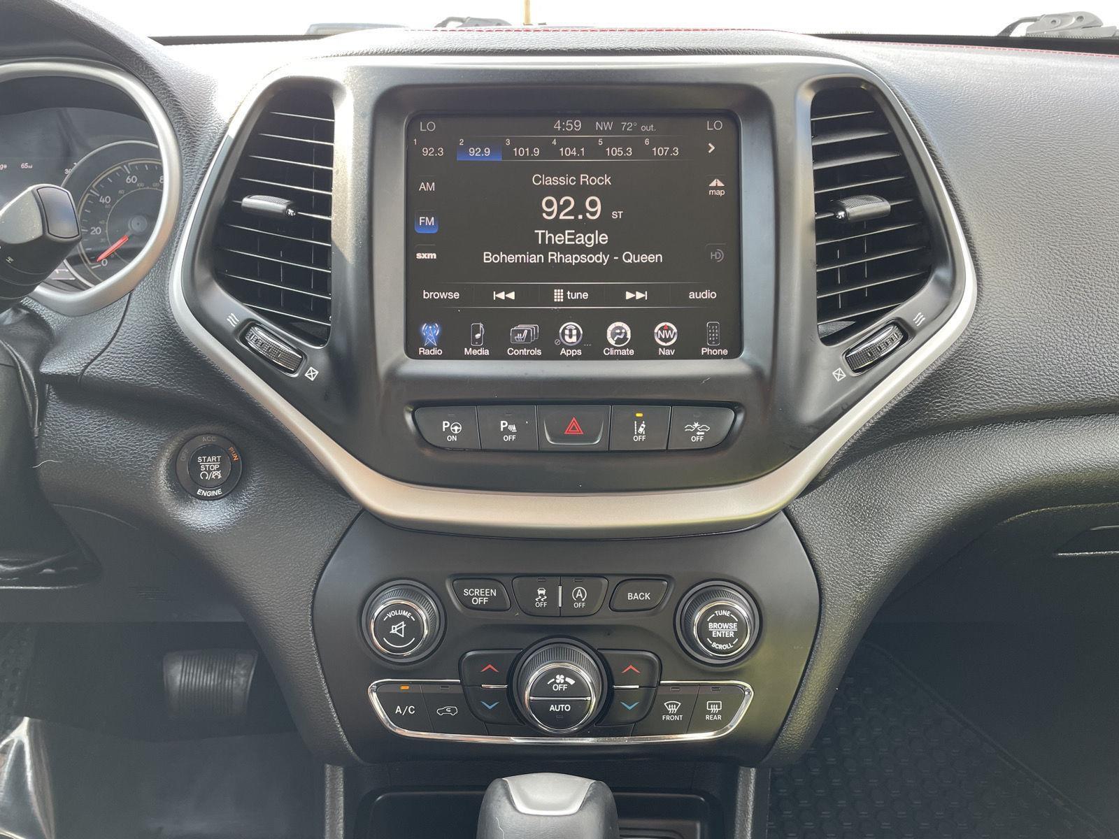 Used 2015 Jeep Cherokee for sale in Lincoln NE