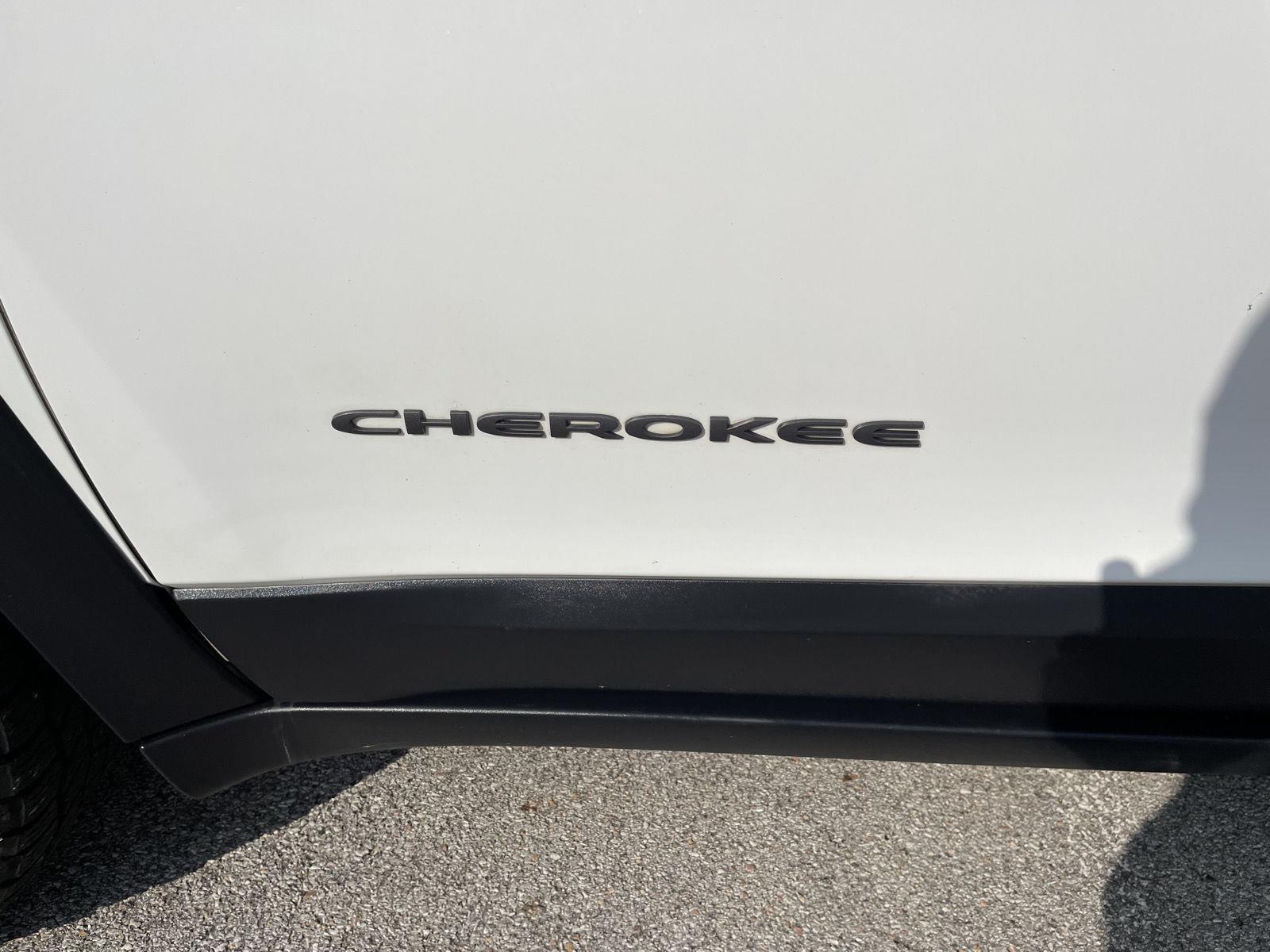 Used 2015 Jeep Cherokee for sale in Lincoln NE