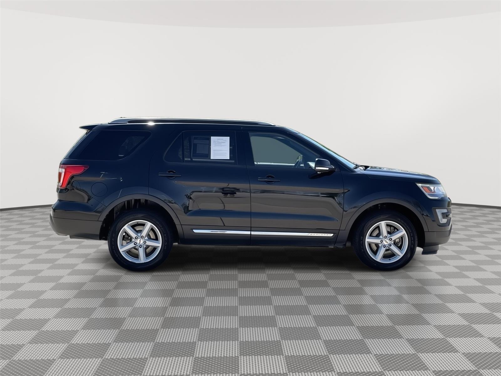 Pre-Owned 2017 Ford Explorer for sale in Lincoln NE
