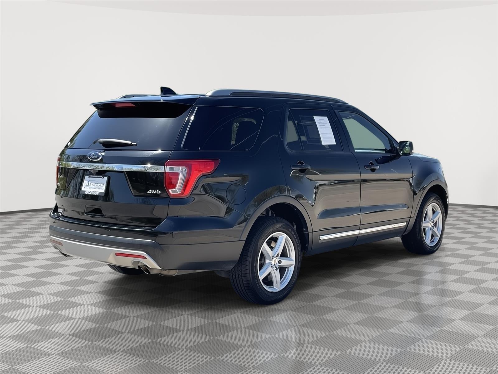 Pre-Owned 2017 Ford Explorer for sale in Lincoln NE