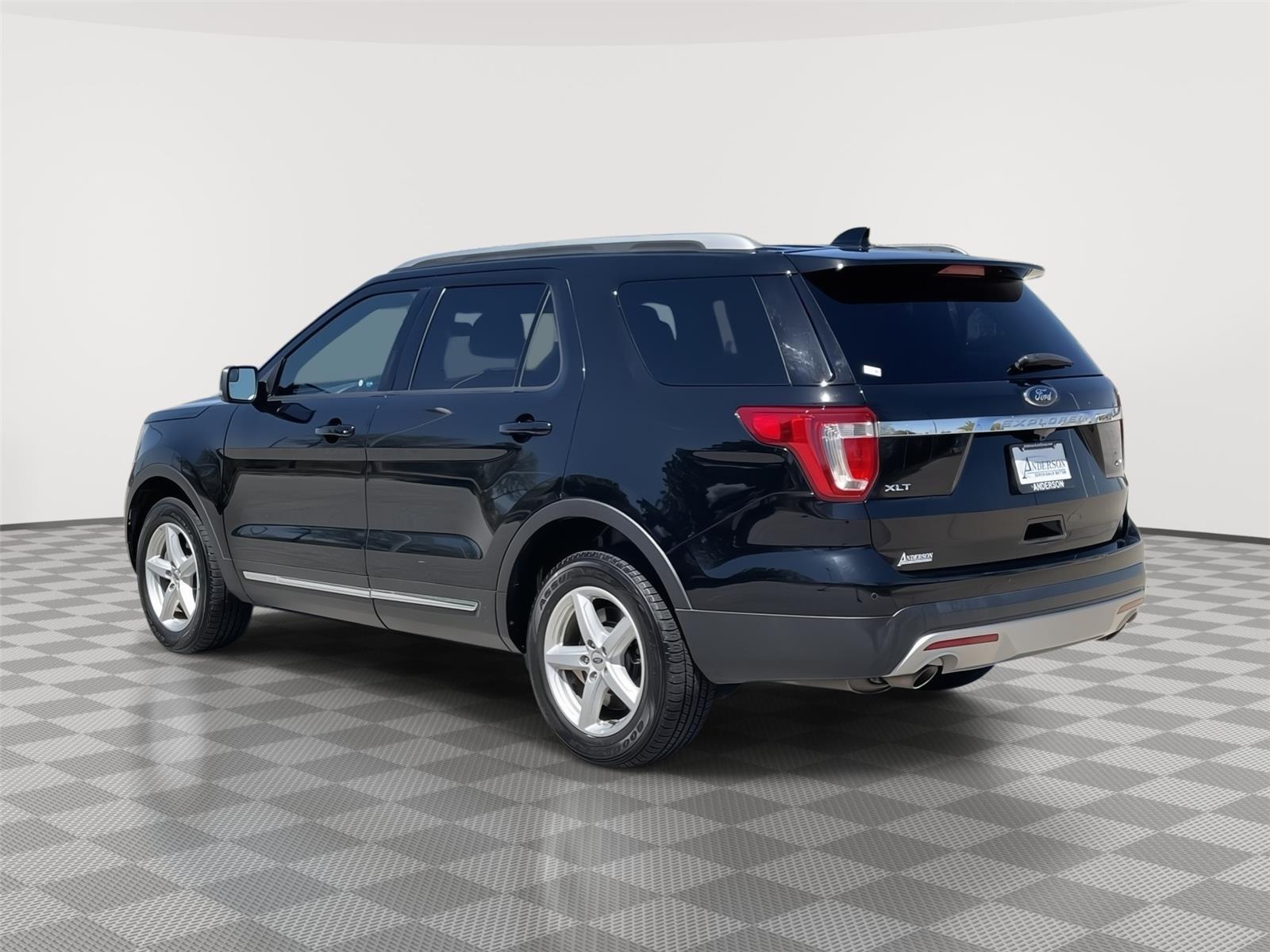 Pre-Owned 2017 Ford Explorer for sale in Lincoln NE