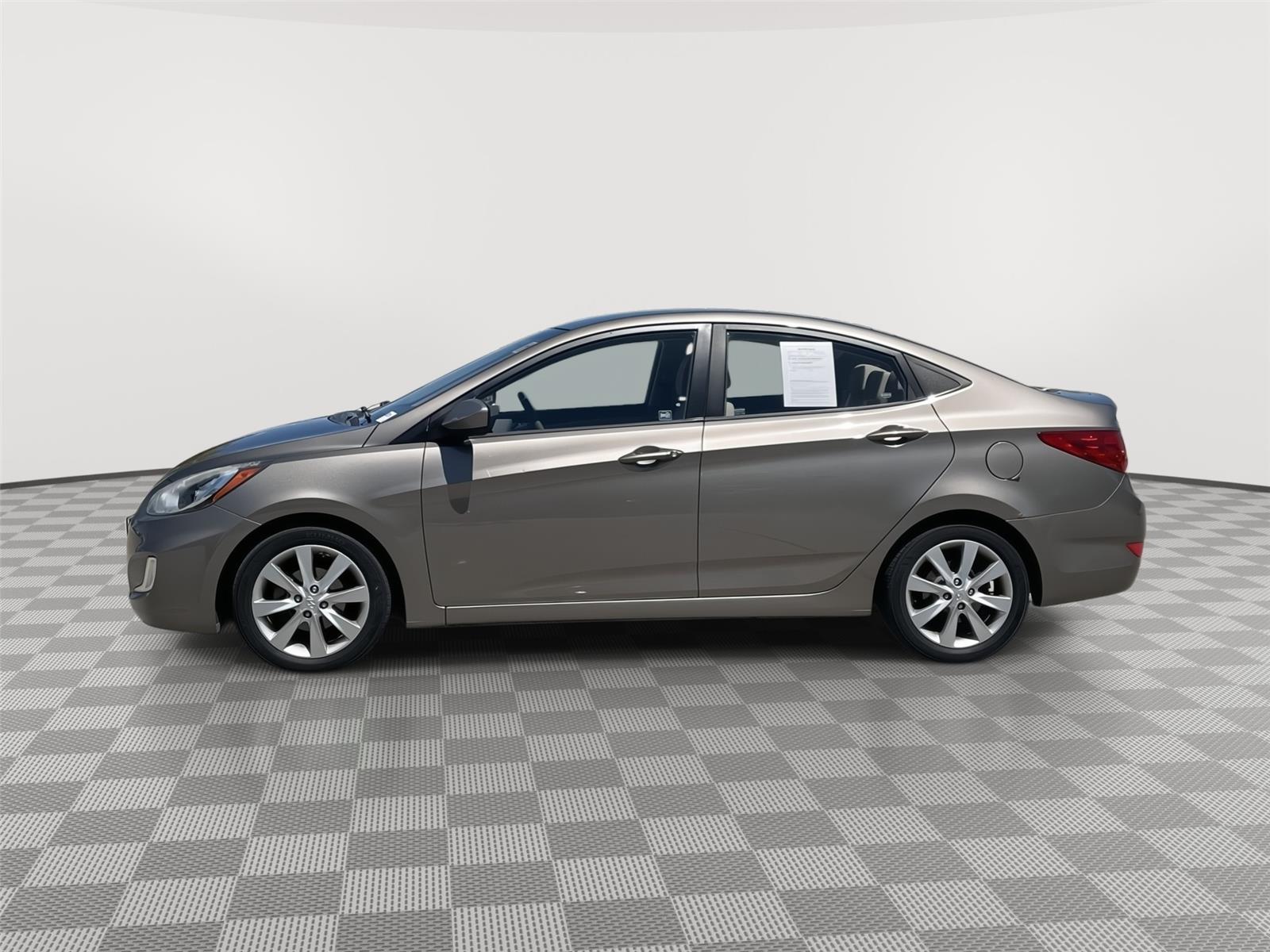 Used 2012 Hyundai Accent for sale in Lincoln NE