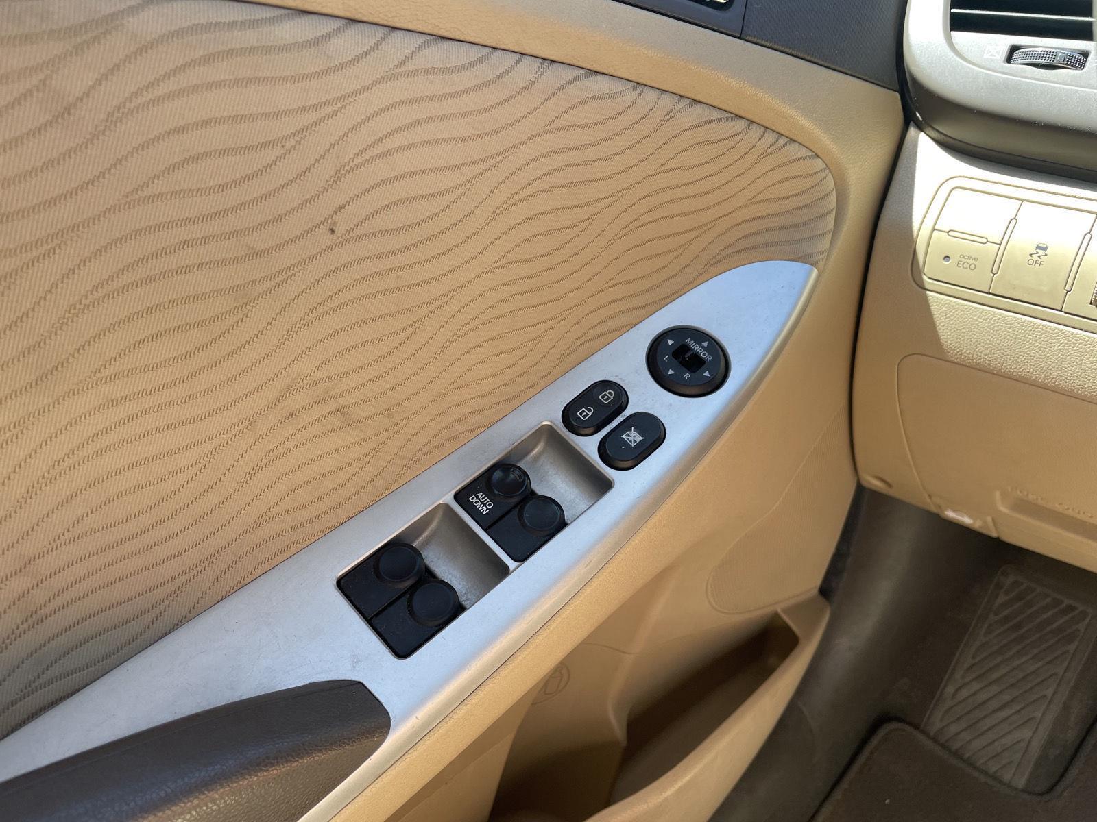 Used 2012 Hyundai Accent for sale in Lincoln NE