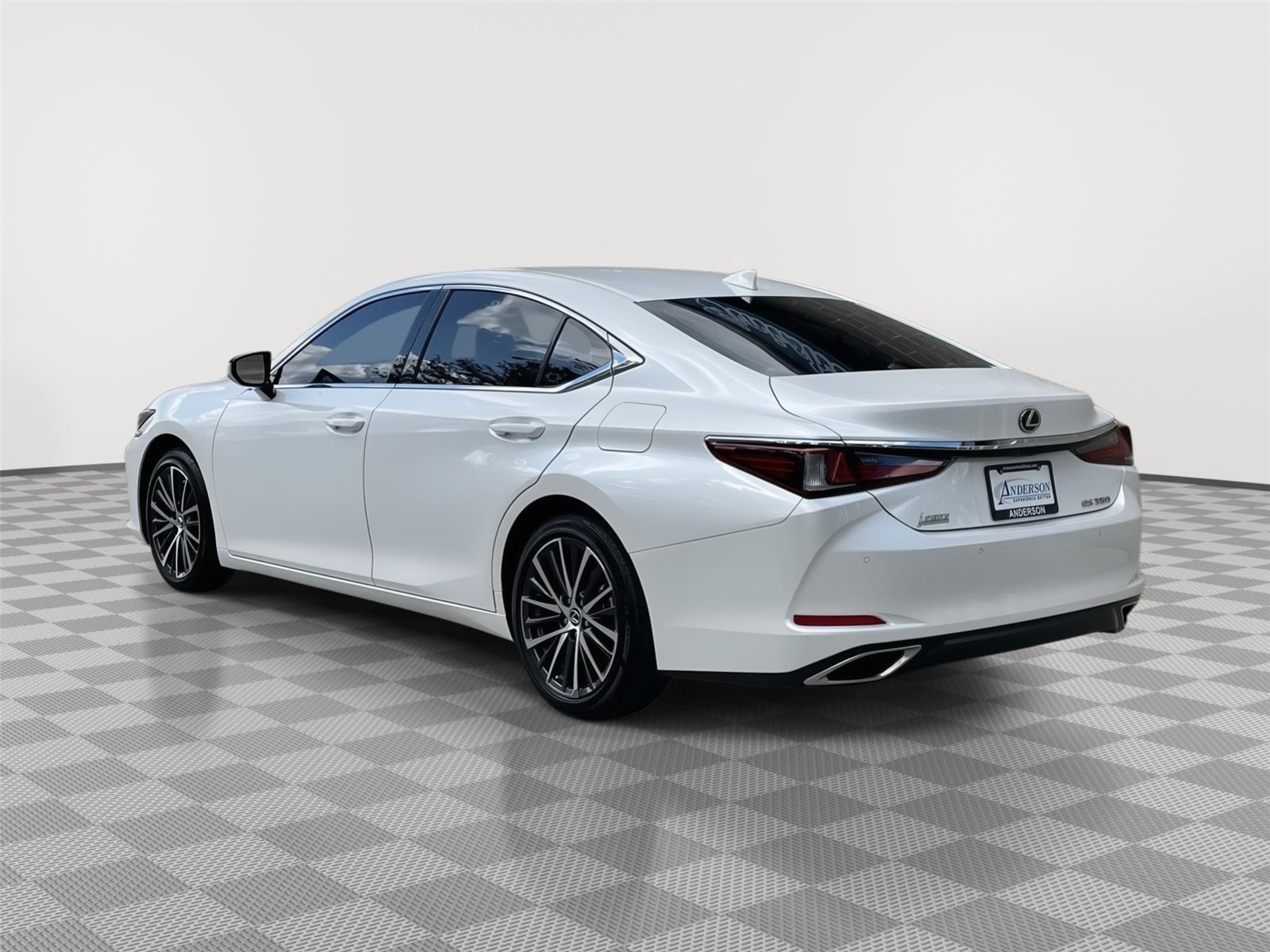 Used 2023 Lexus ES for sale in Lincoln NE