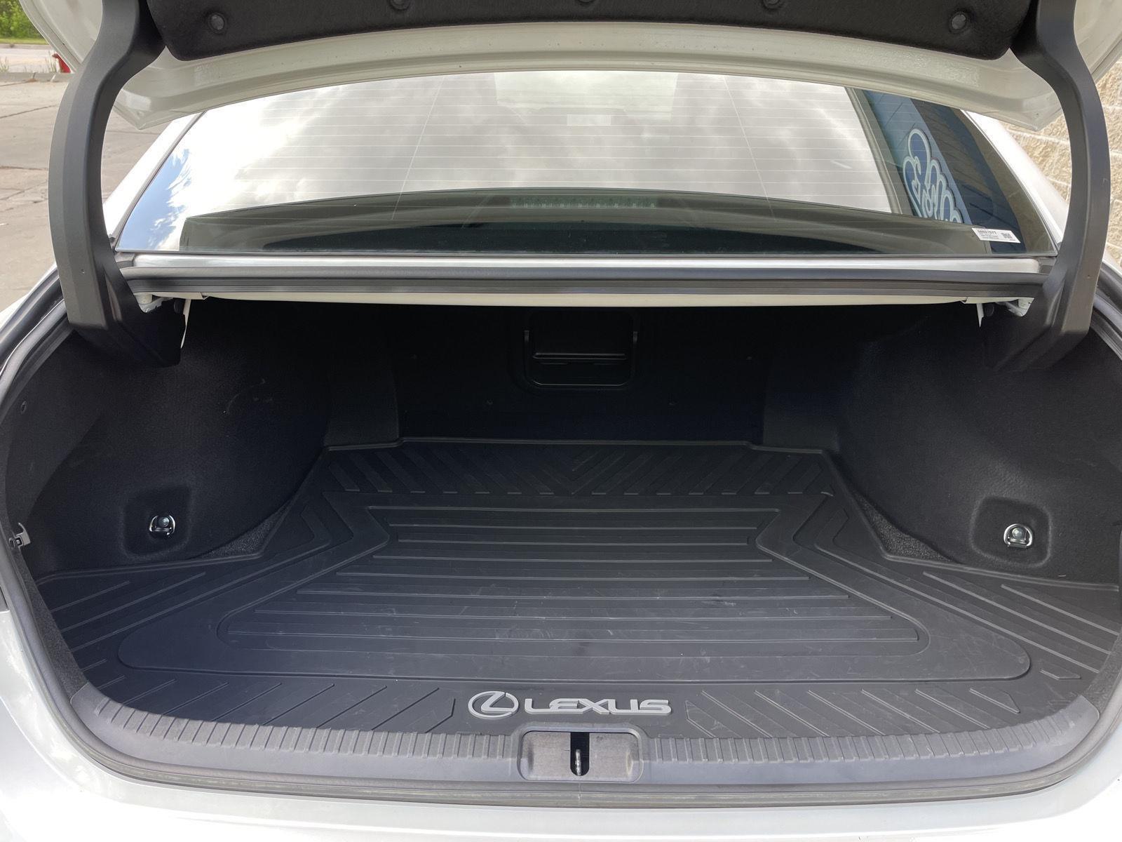 Used 2023 Lexus ES for sale in Lincoln NE
