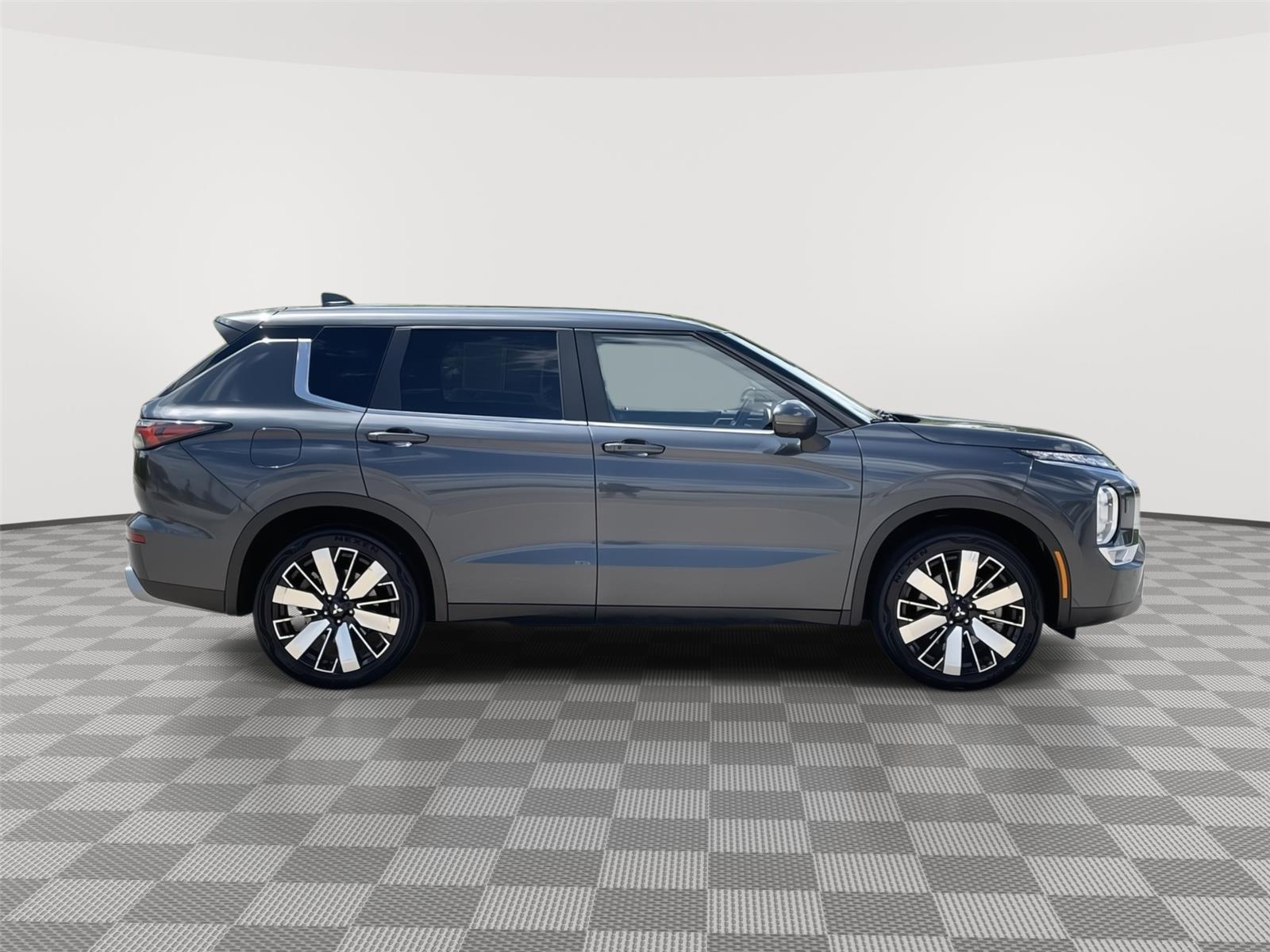 Used 2025 Mitsubishi Outlander for sale in Lincoln NE