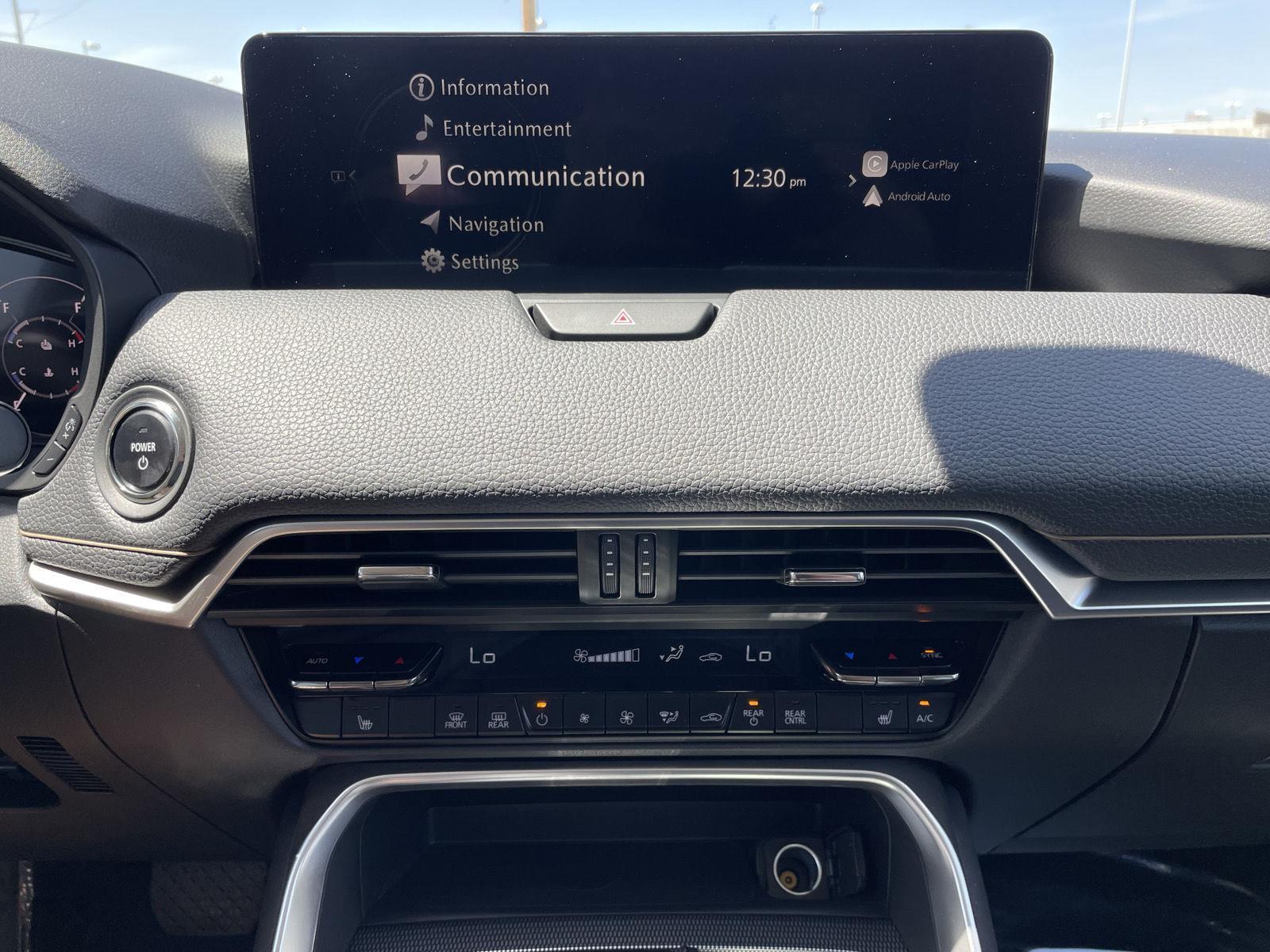 Vehicle photo 24