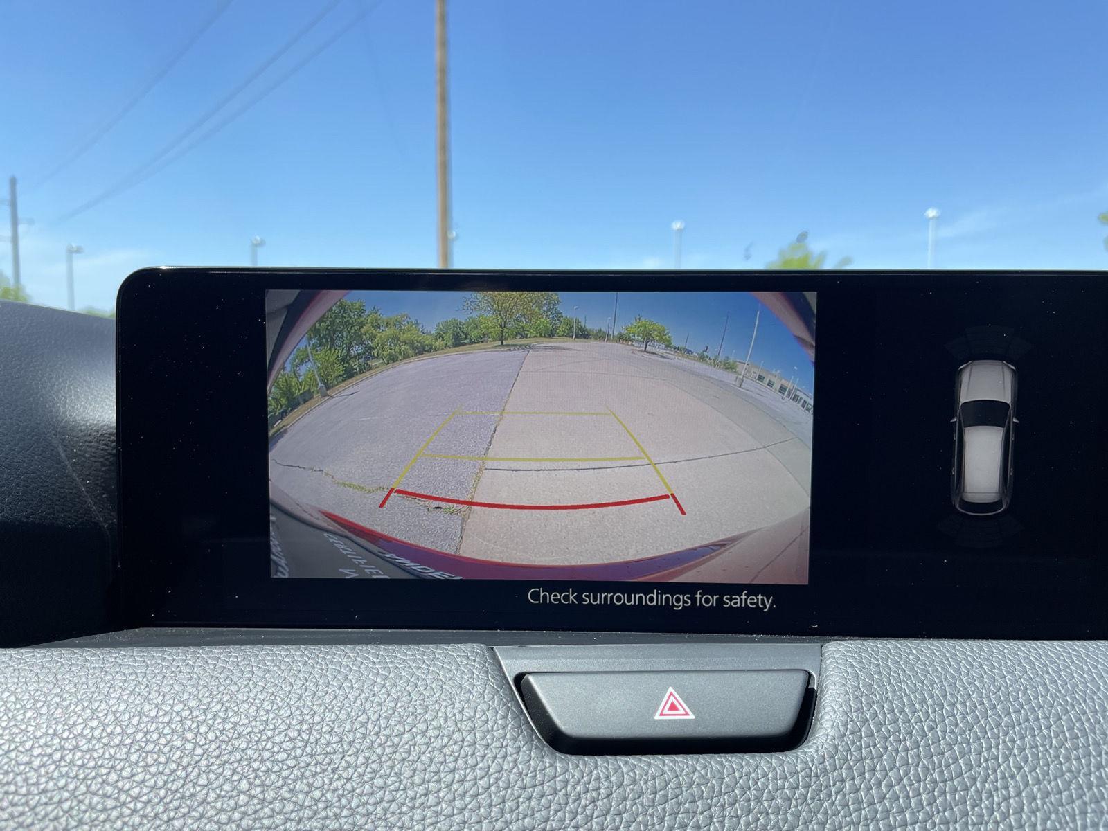 Vehicle photo 25