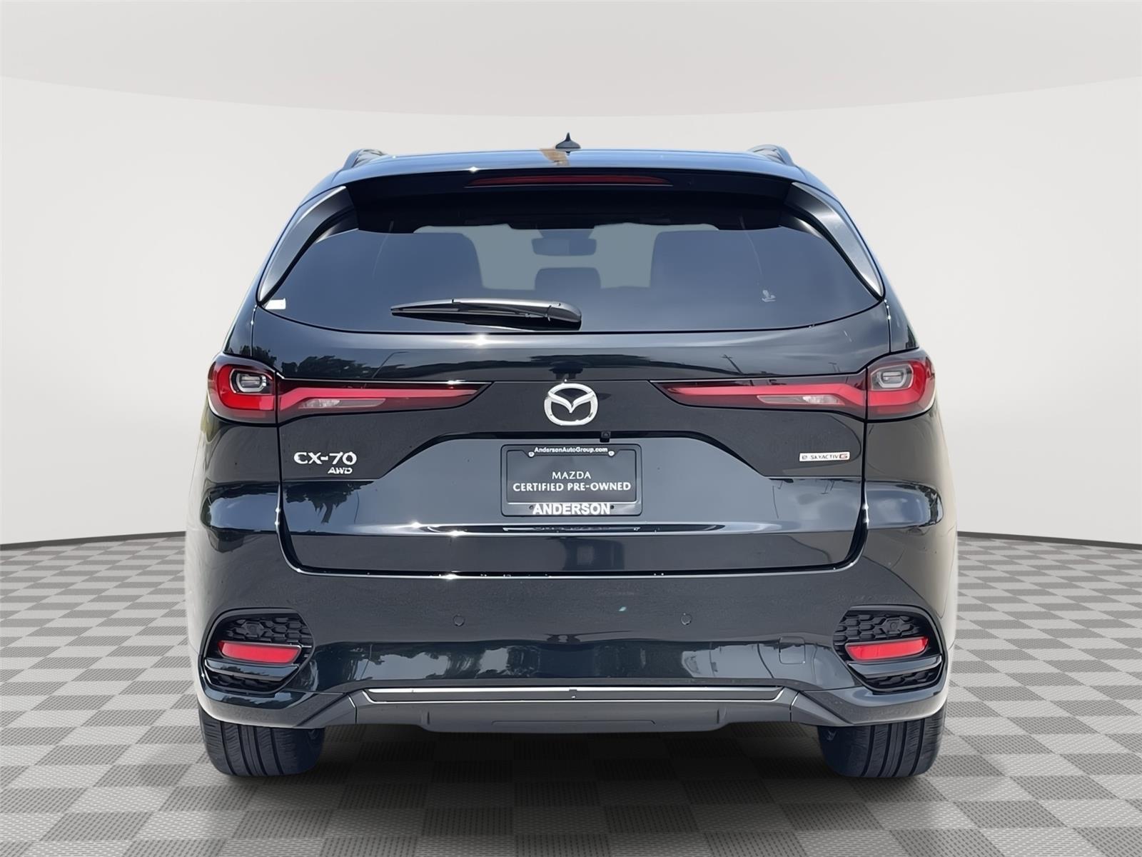 Vehicle photo 8