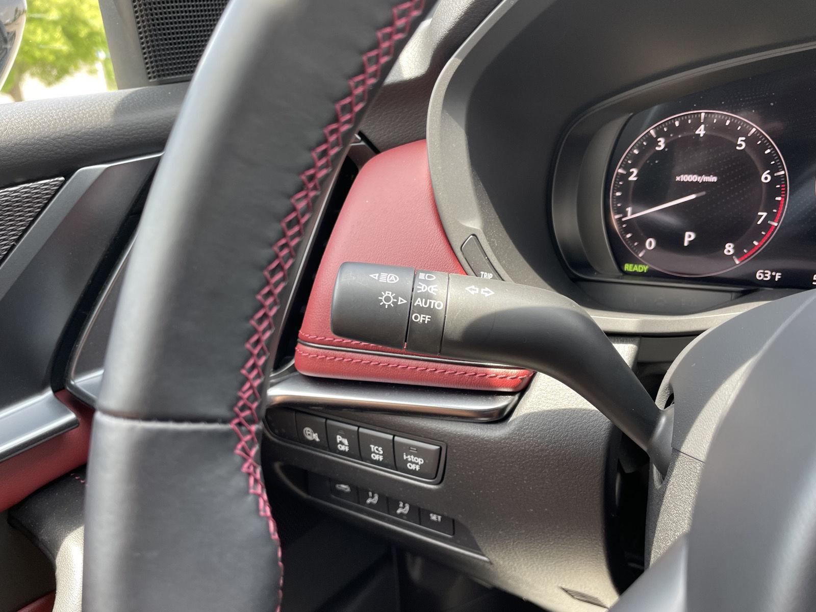 Vehicle photo 16