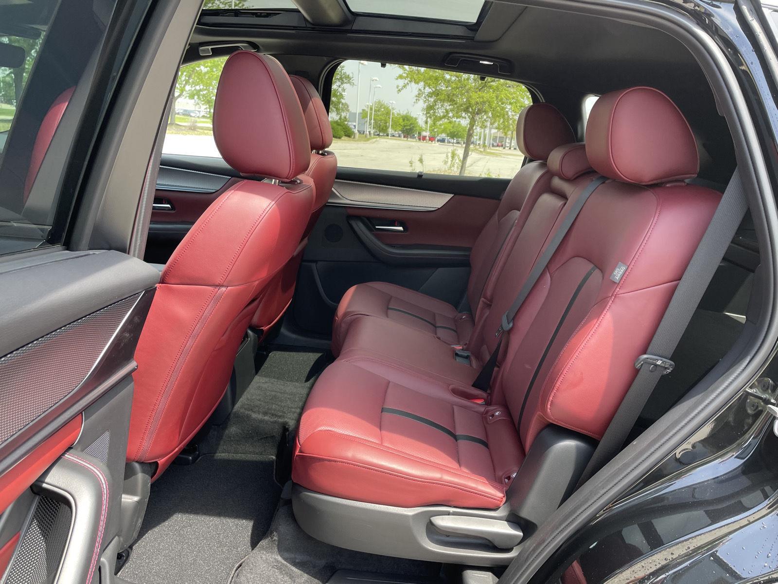 Vehicle photo 20