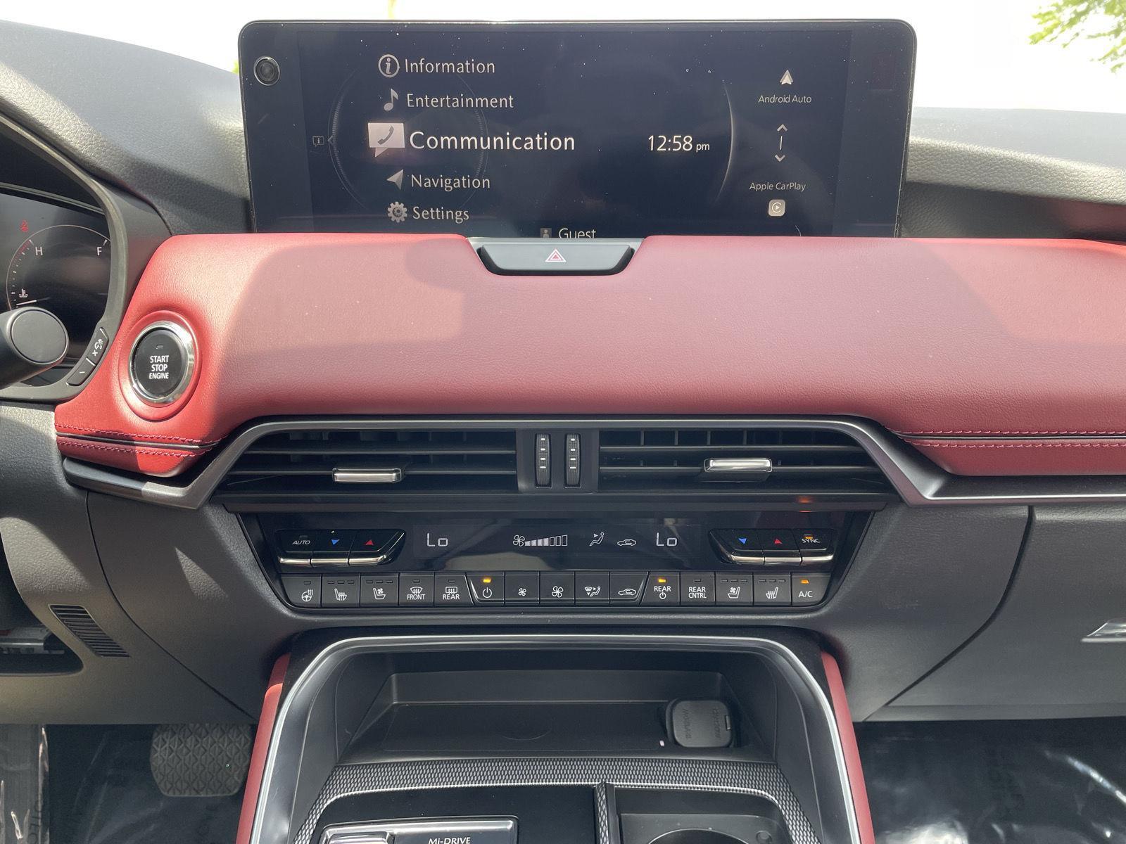 Vehicle photo 24