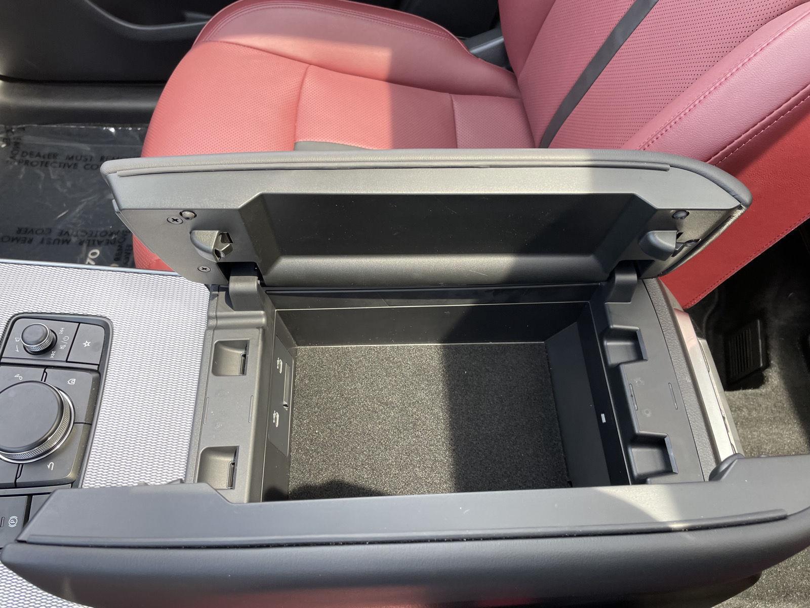 Vehicle photo 35