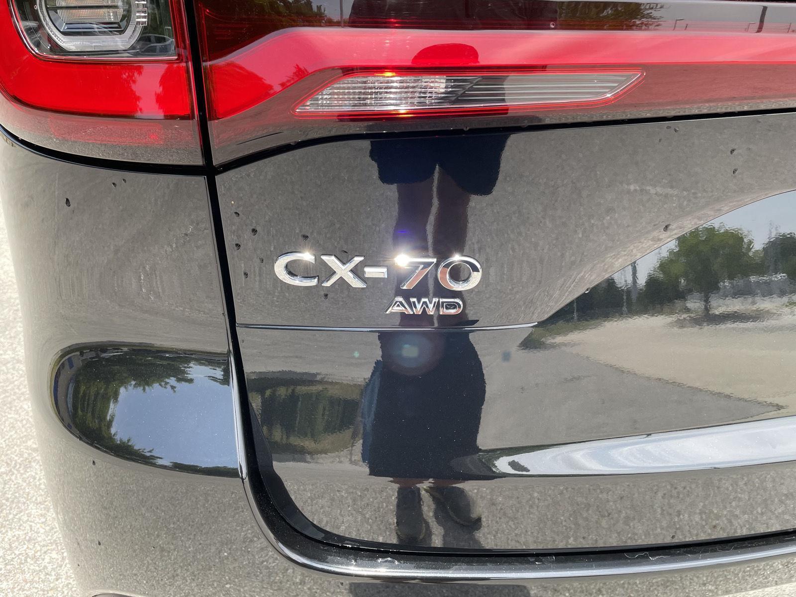 Vehicle photo 41