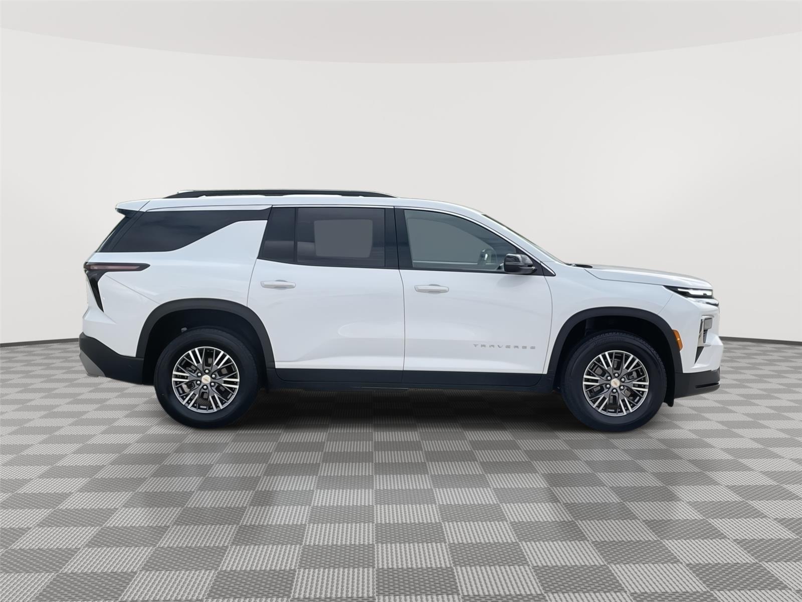 Vehicle photo 6