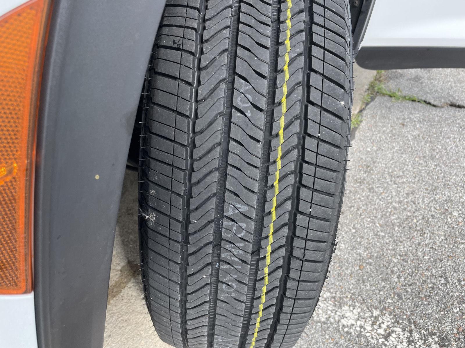 Vehicle photo 11