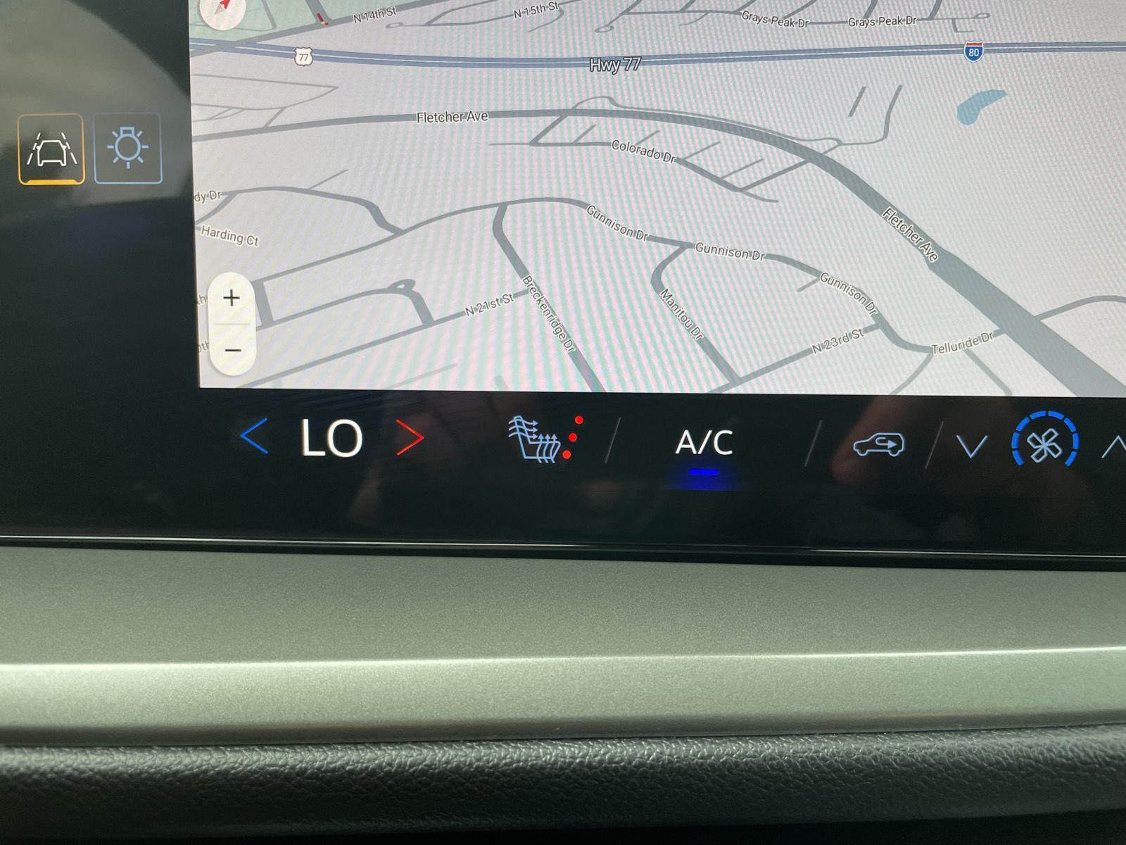 Vehicle photo 27
