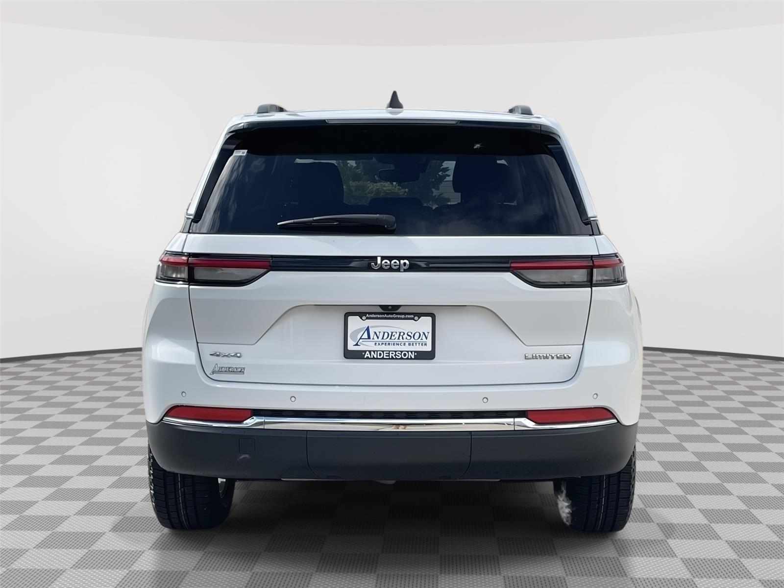 Pre-Owned 2023 Jeep Grand Cherokee for sale in Lincoln NE